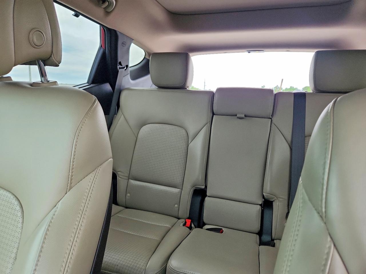 2013 Hyundai Santa Fe Sport 2.4l Red vin: 5XYZU3LB8DG062952