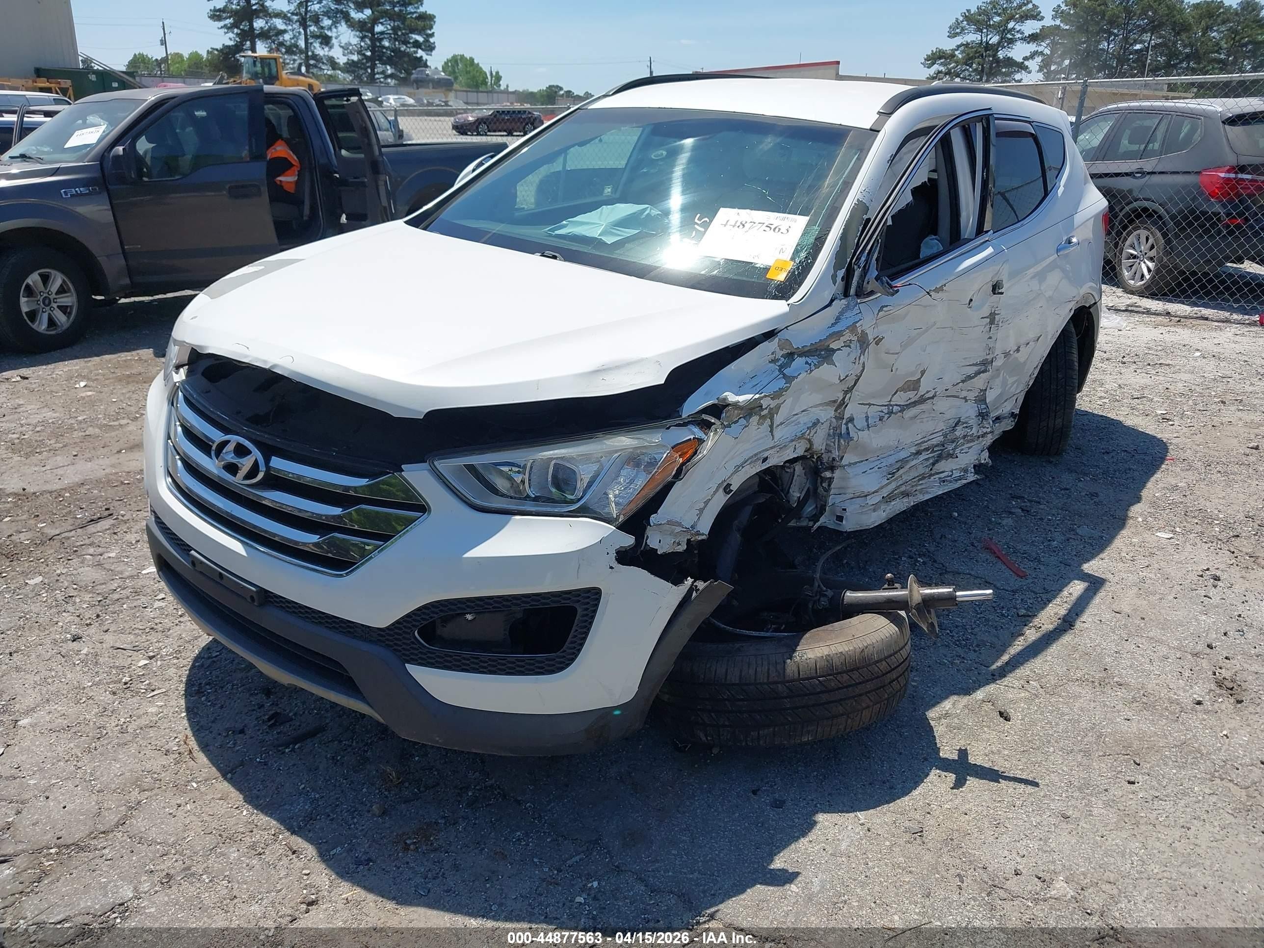 2013 Hyundai Santa Fe Sport White vin: 5XYZU3LB8DG123958