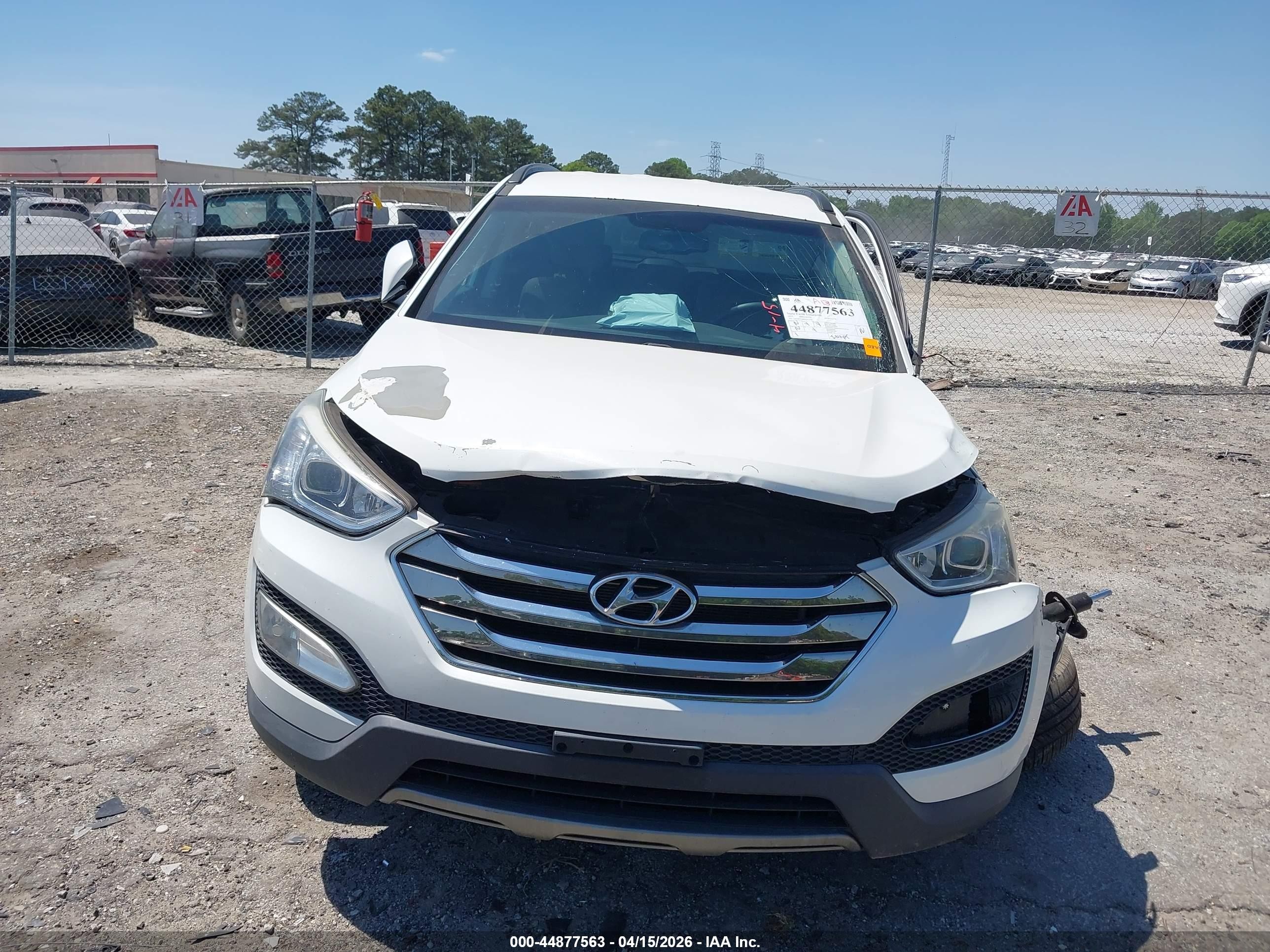 2013 Hyundai Santa Fe Sport White vin: 5XYZU3LB8DG123958