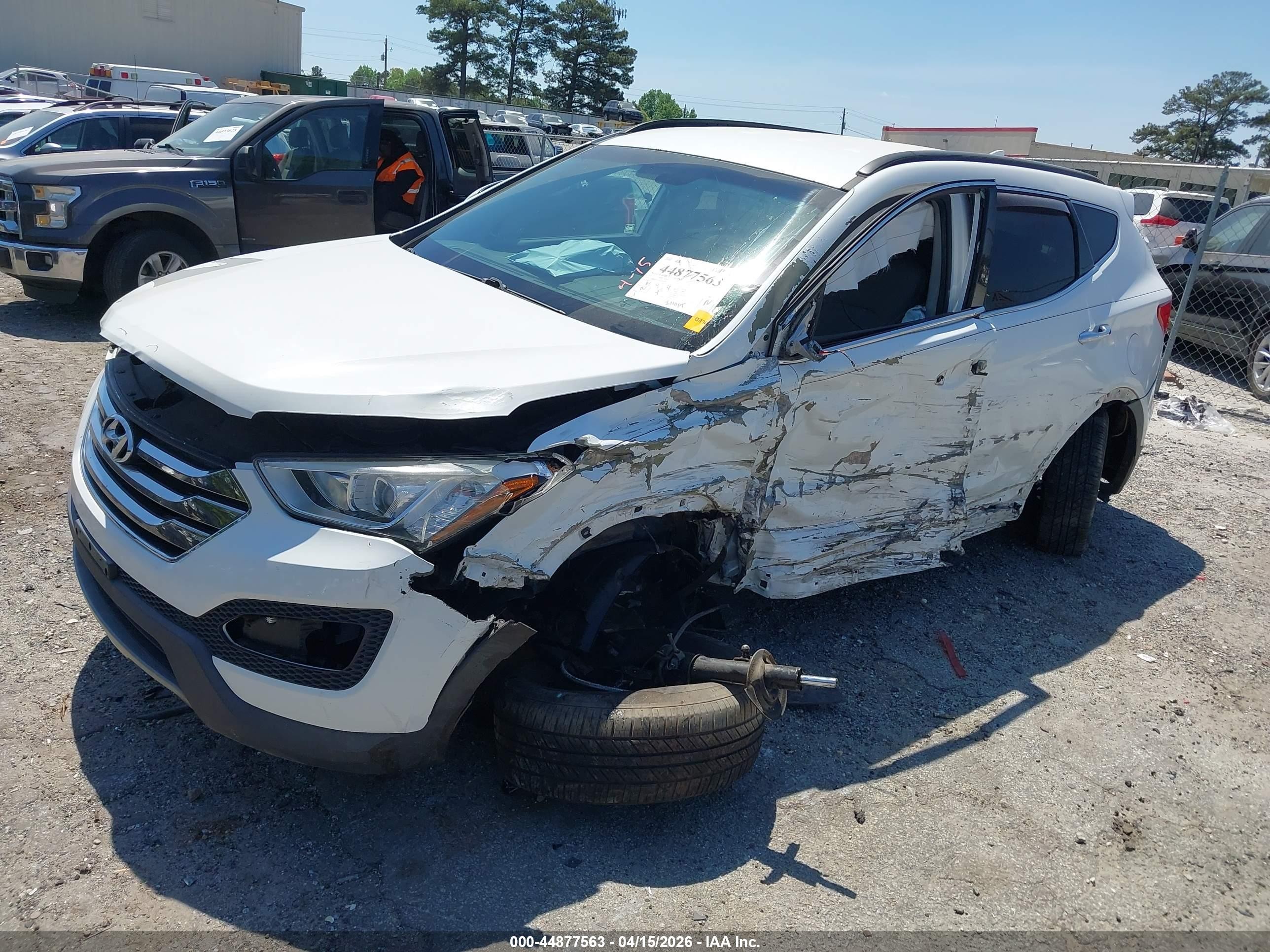 2013 Hyundai Santa Fe Sport White vin: 5XYZU3LB8DG123958
