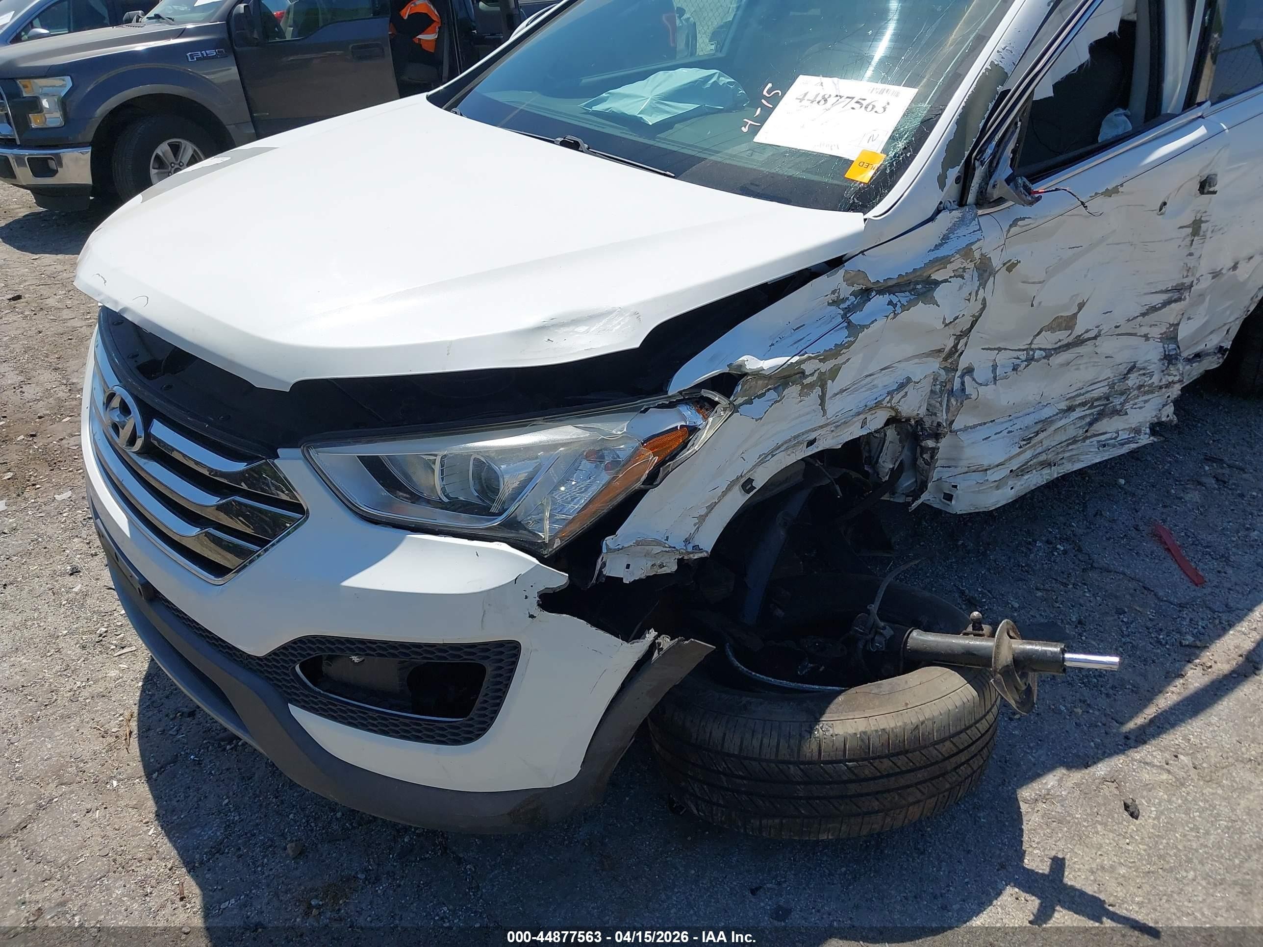 2013 Hyundai Santa Fe Sport White vin: 5XYZU3LB8DG123958
