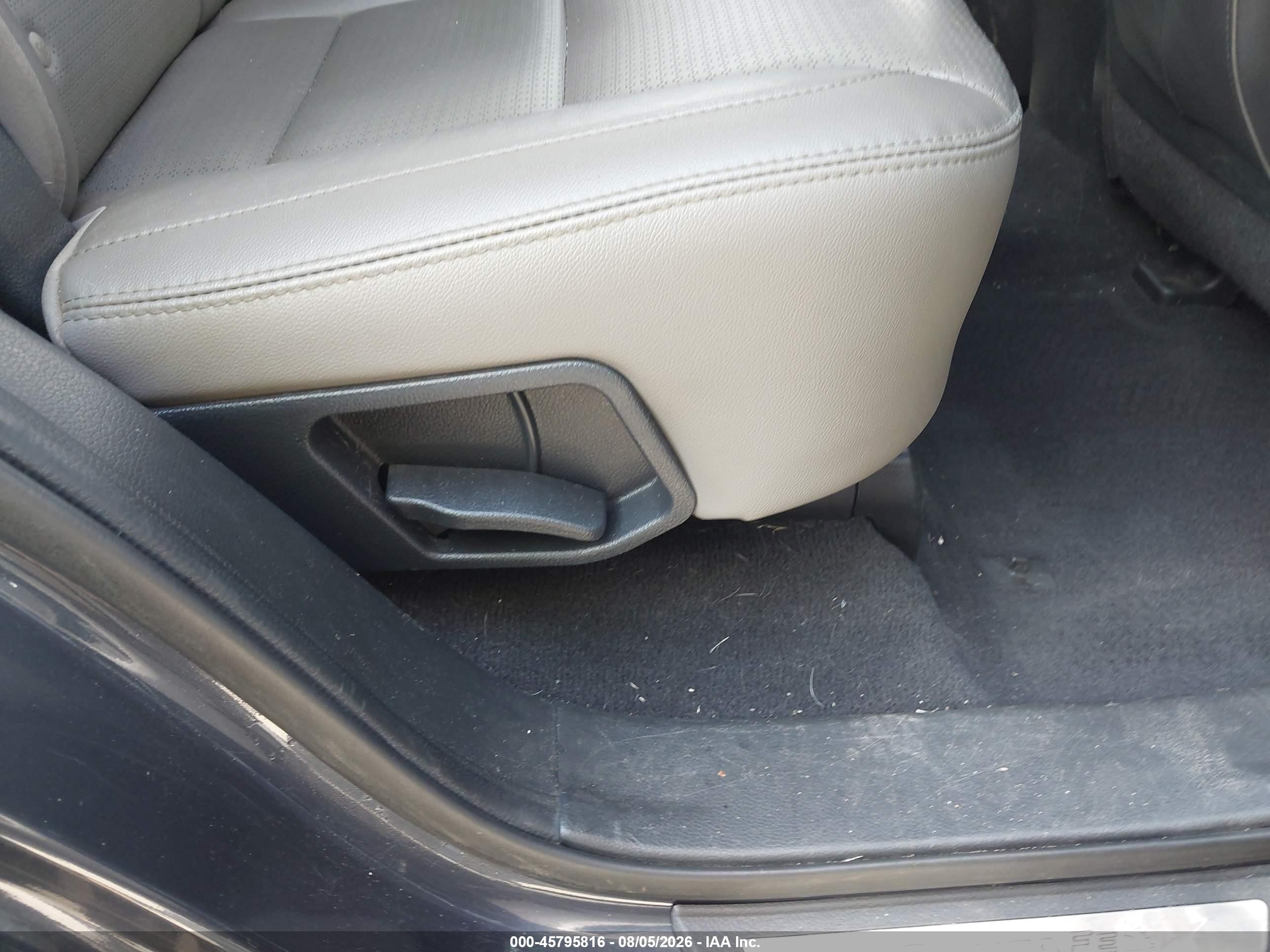 2014 Hyundai Santa Fe Sport 2.4l Gray vin: 5XYZU3LB8EG150644