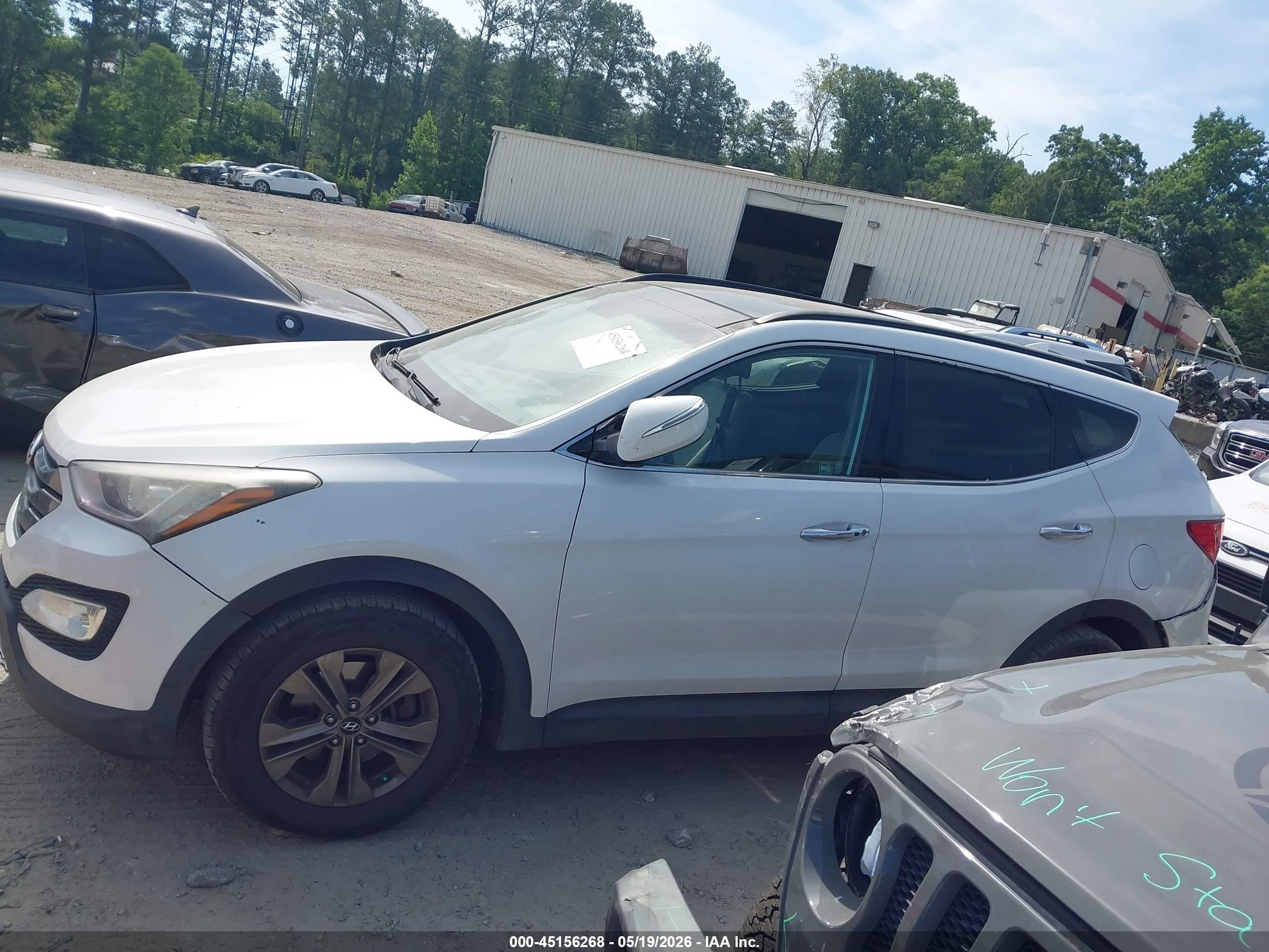 2014 Hyundai Santa Fe Sport 2.4l White vin: 5XYZU3LB8EG187659