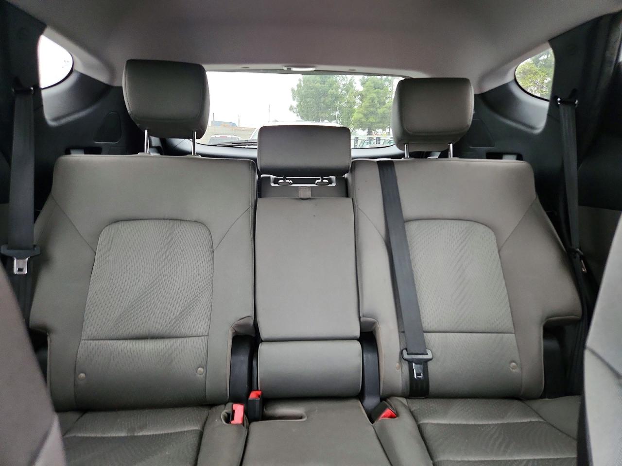 2014 Hyundai Santa Fe Sport 2.4l Серебряный vin: 5XYZU3LB8EG216576