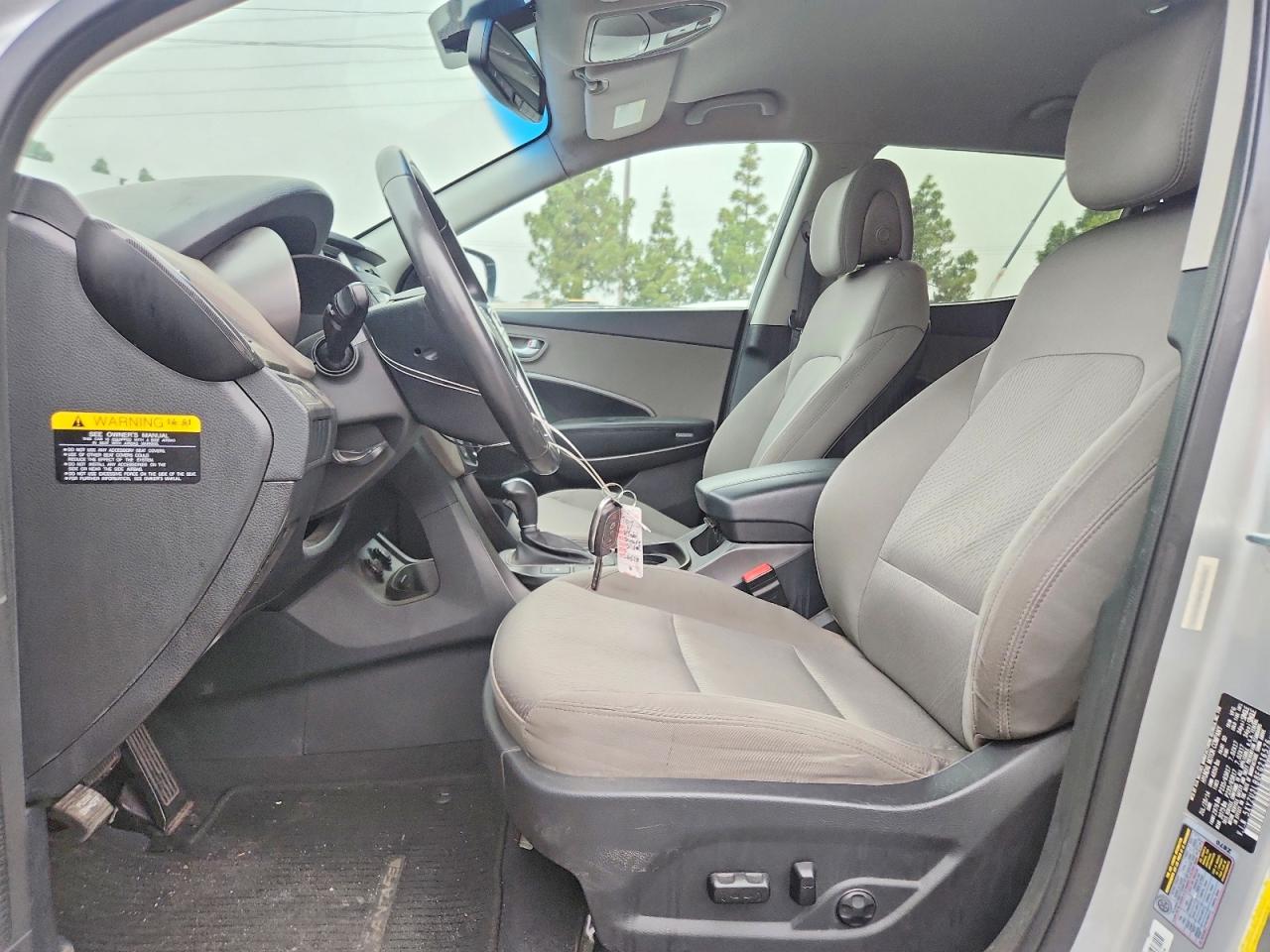 2014 Hyundai Santa Fe Sport 2.4l Серебряный vin: 5XYZU3LB8EG216576