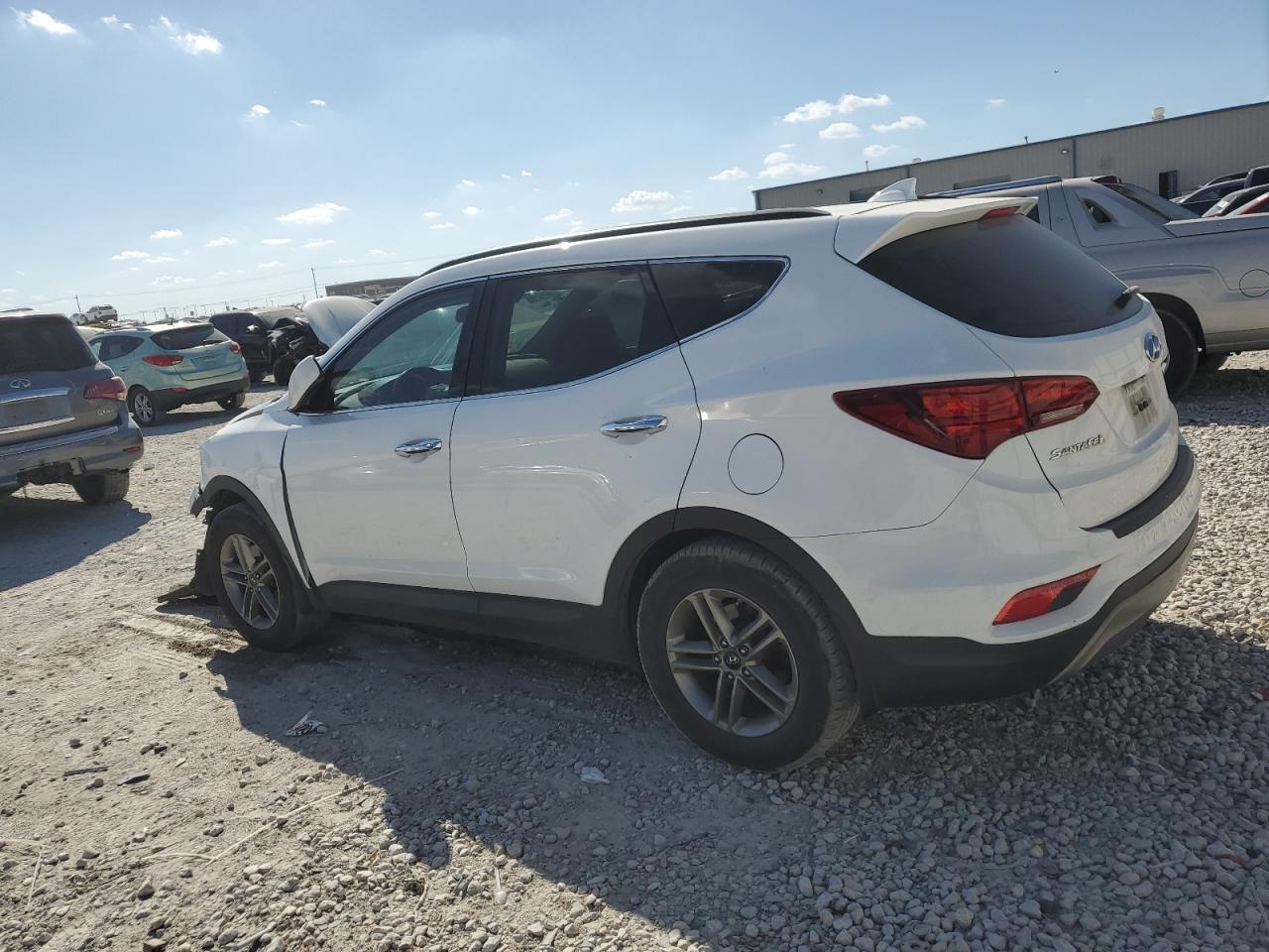 2017 Hyundai Santa Fe Sport White vin: 5XYZU3LB8HG420282