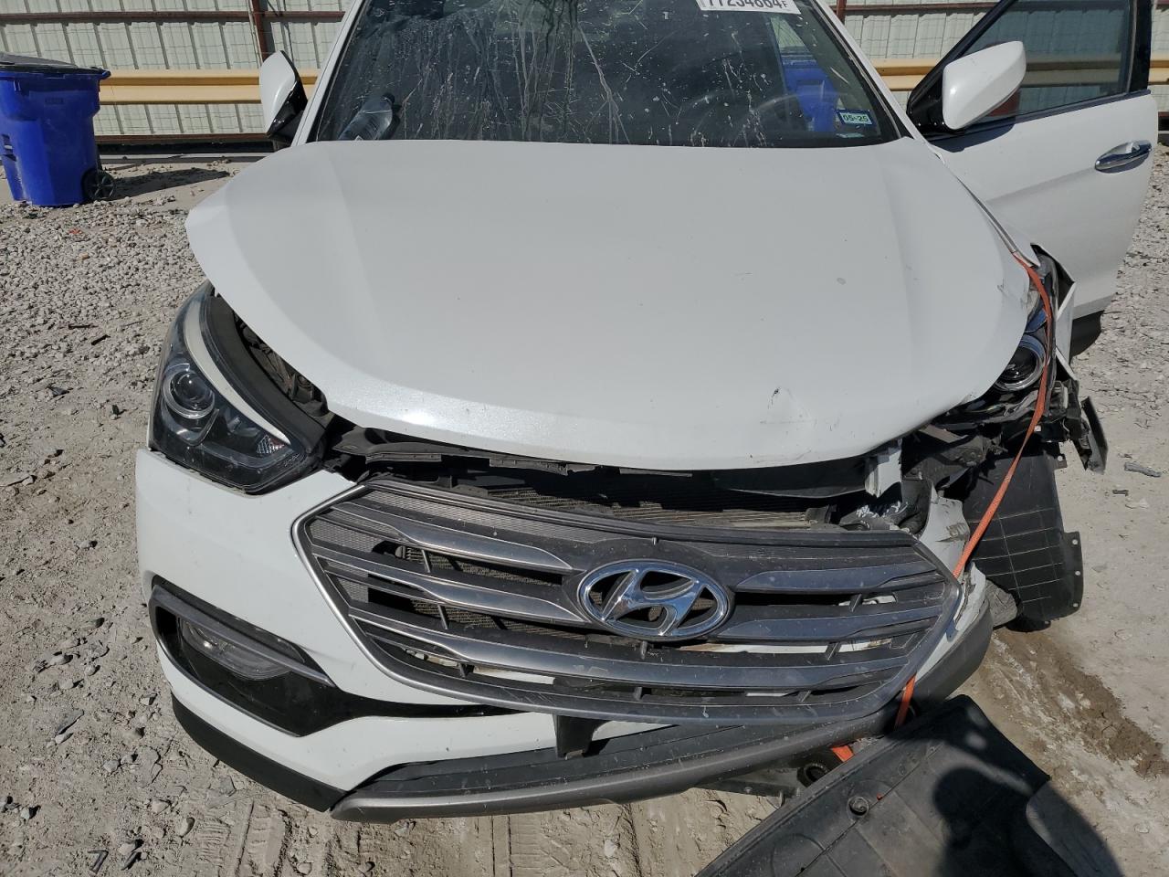 2017 Hyundai Santa Fe Sport White vin: 5XYZU3LB8HG420282