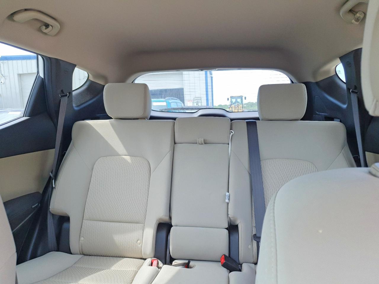2013 Hyundai Santa Fe Sport 2.4l White vin: 5XYZU3LB9DG101080