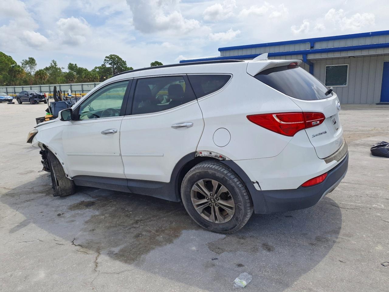 2013 Hyundai Santa Fe Sport 2.4l White vin: 5XYZU3LB9DG101080