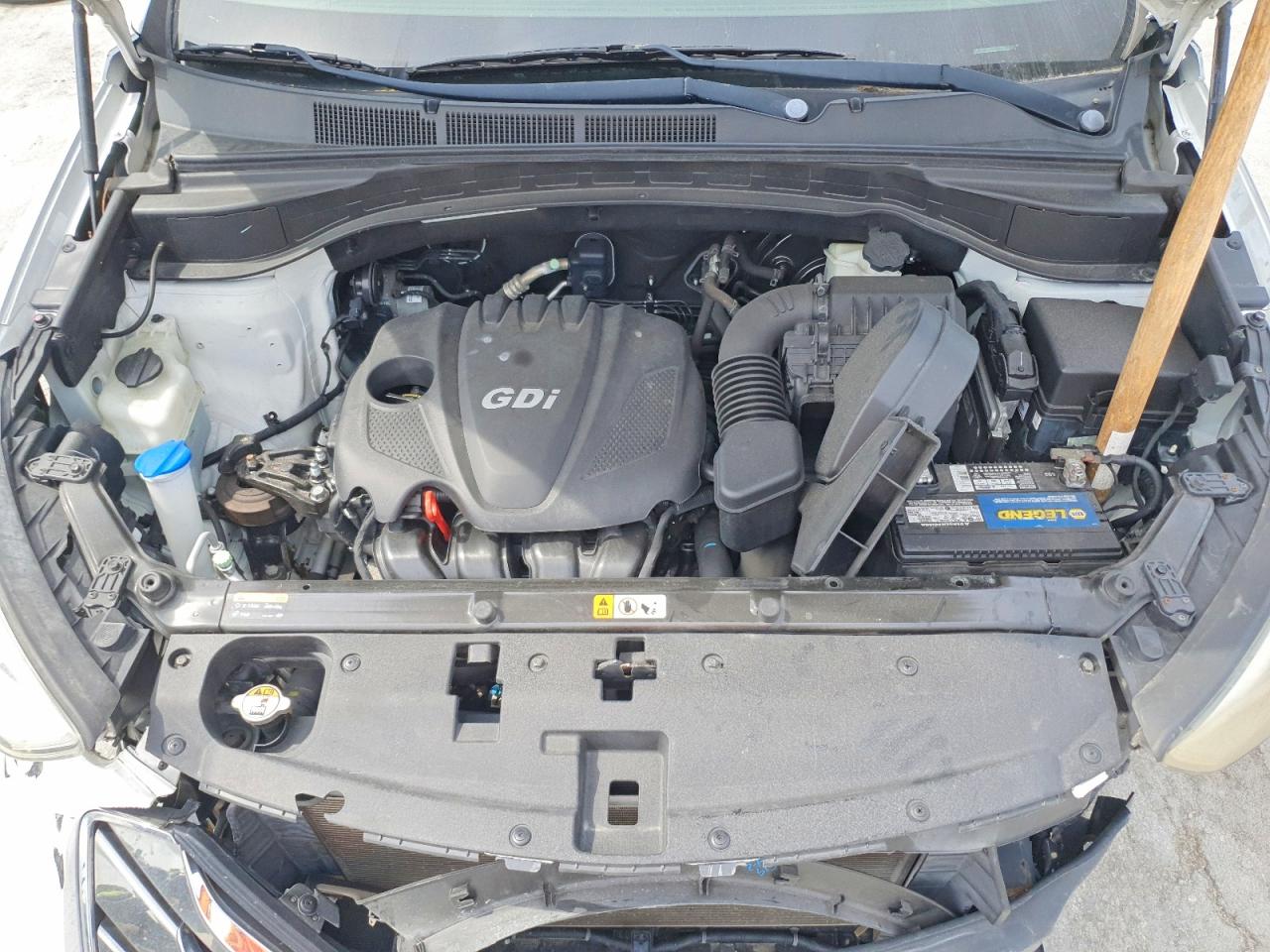 2013 Hyundai Santa Fe Sport 2.4l White vin: 5XYZU3LB9DG101080