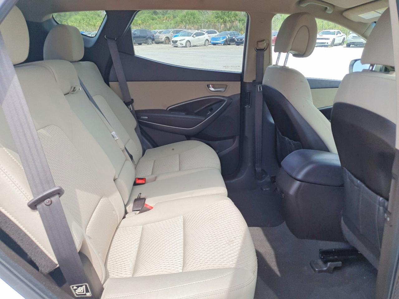 2013 Hyundai Santa Fe Sport 2.4l White vin: 5XYZU3LB9DG101080