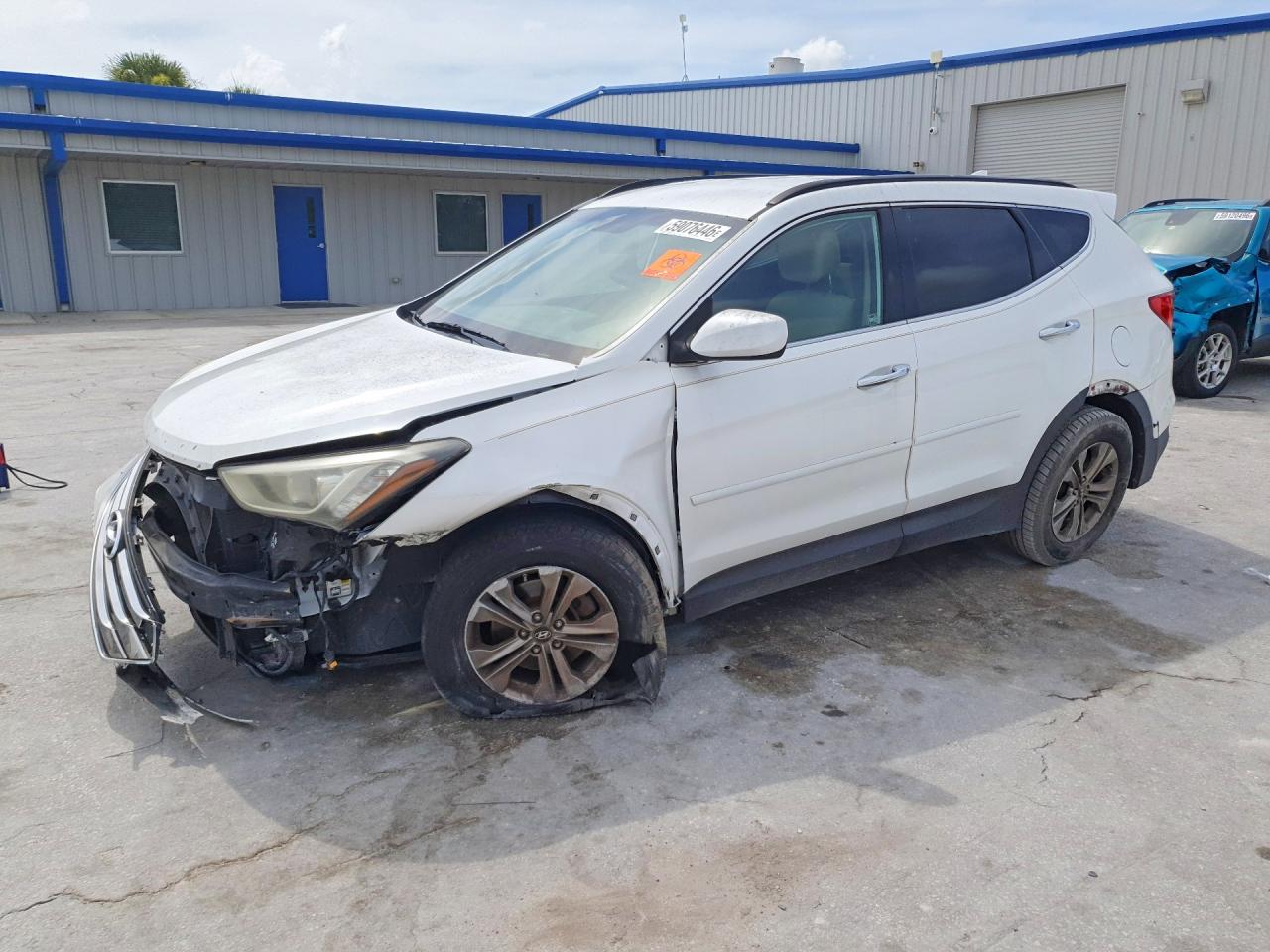 2013 Hyundai Santa Fe Sport 2.4l White vin: 5XYZU3LB9DG101080