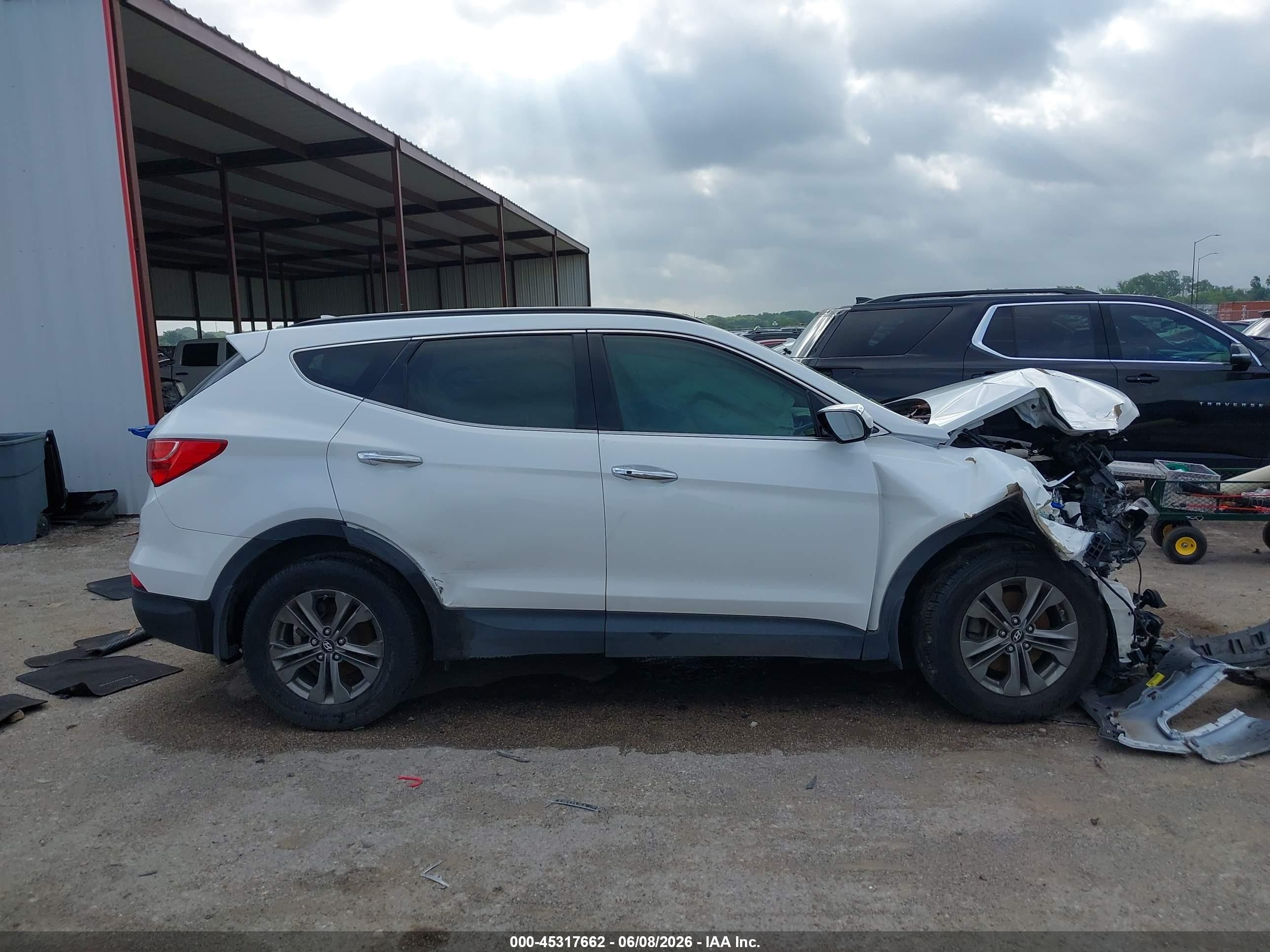 2015 Hyundai Santa Fe Sport 2.4l Белый vin: 5XYZU3LB9FG237664