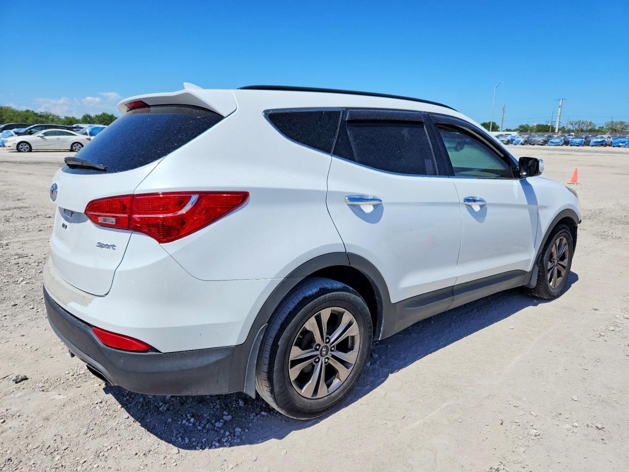 2015 Hyundai Santa Fe Sport 2.4l Белый vin: 5XYZU3LB9FG264301