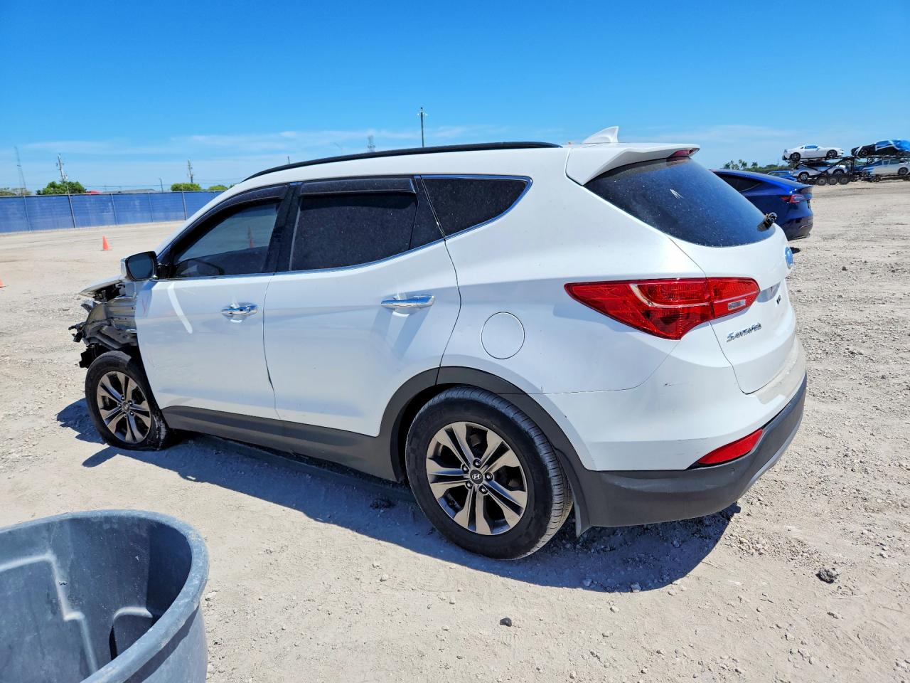 2015 Hyundai Santa Fe Sport 2.4l Белый vin: 5XYZU3LB9FG264301