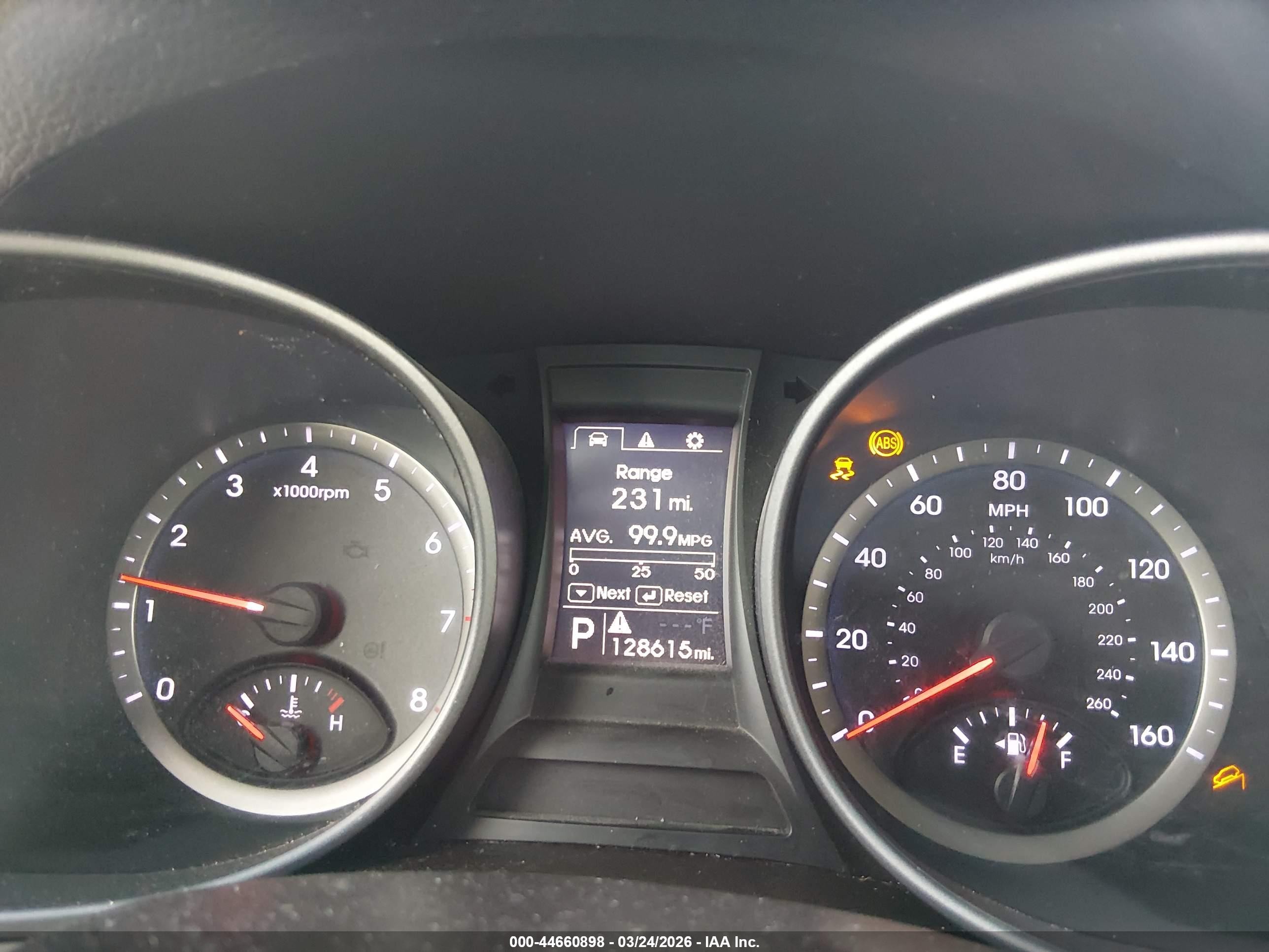 2013 Hyundai Santa Fe Sport Orange vin: 5XYZU3LBXDG032853