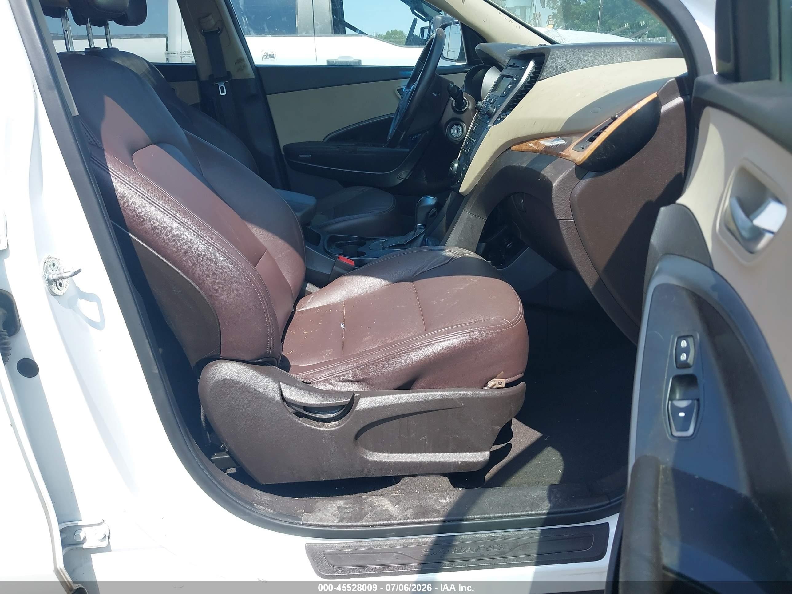 2013 Hyundai Santa Fe Sport White vin: 5XYZU3LBXDG114761