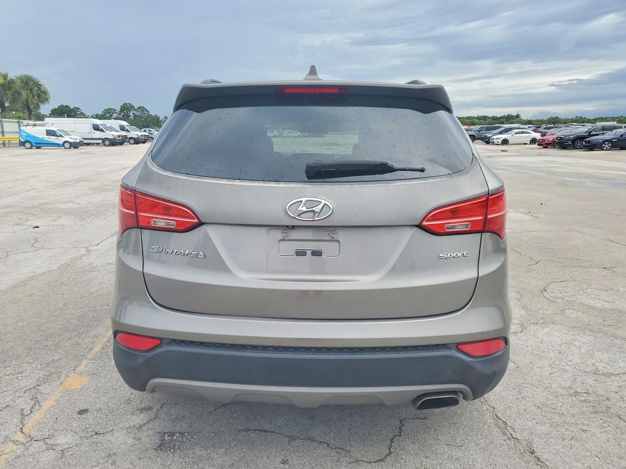 2014 Hyundai Santa Fe Sport 2.4l Silver vin: 5XYZU3LBXEG232102