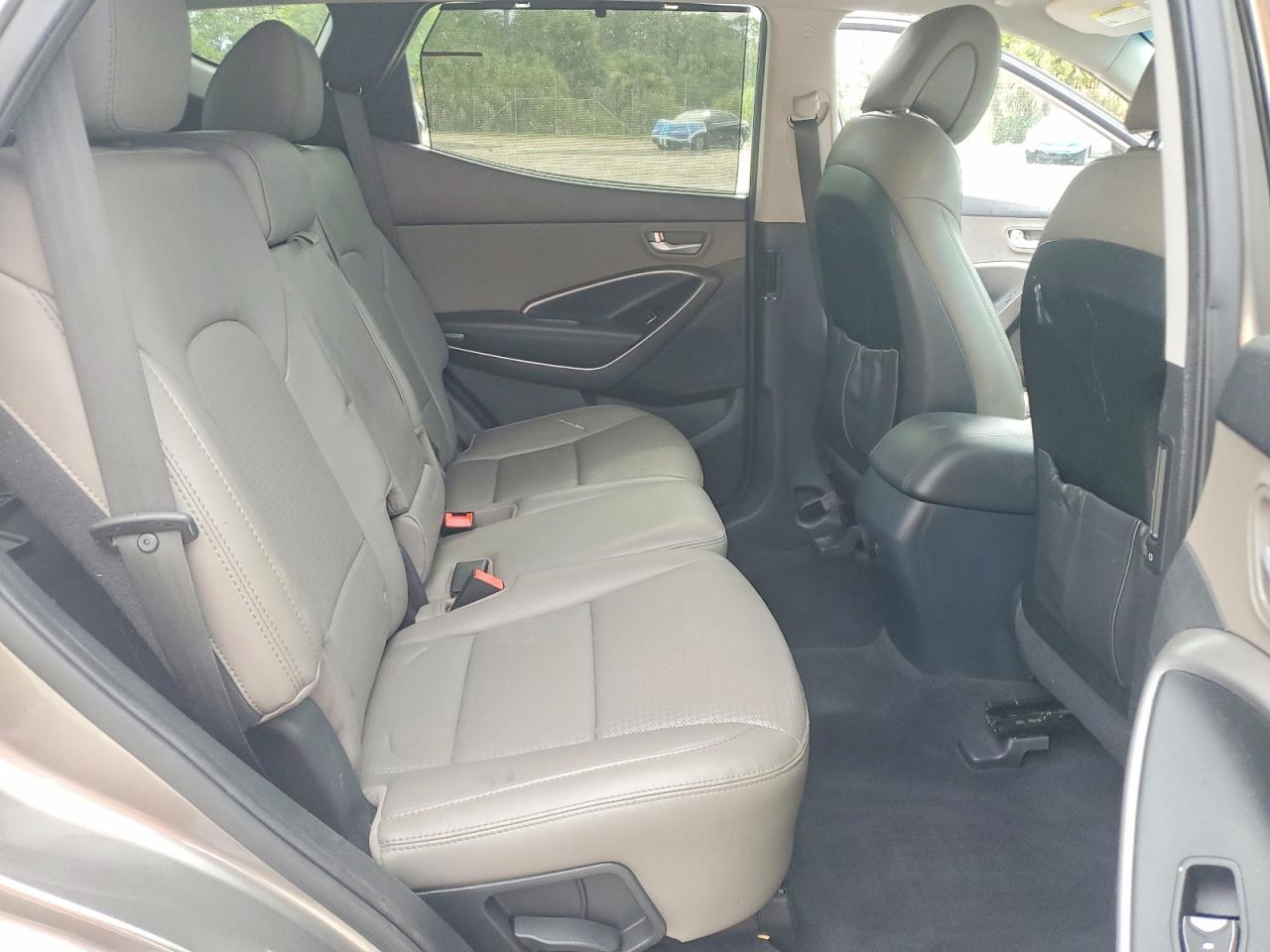 2014 Hyundai Santa Fe Sport 2.4l Silver vin: 5XYZU3LBXEG232102