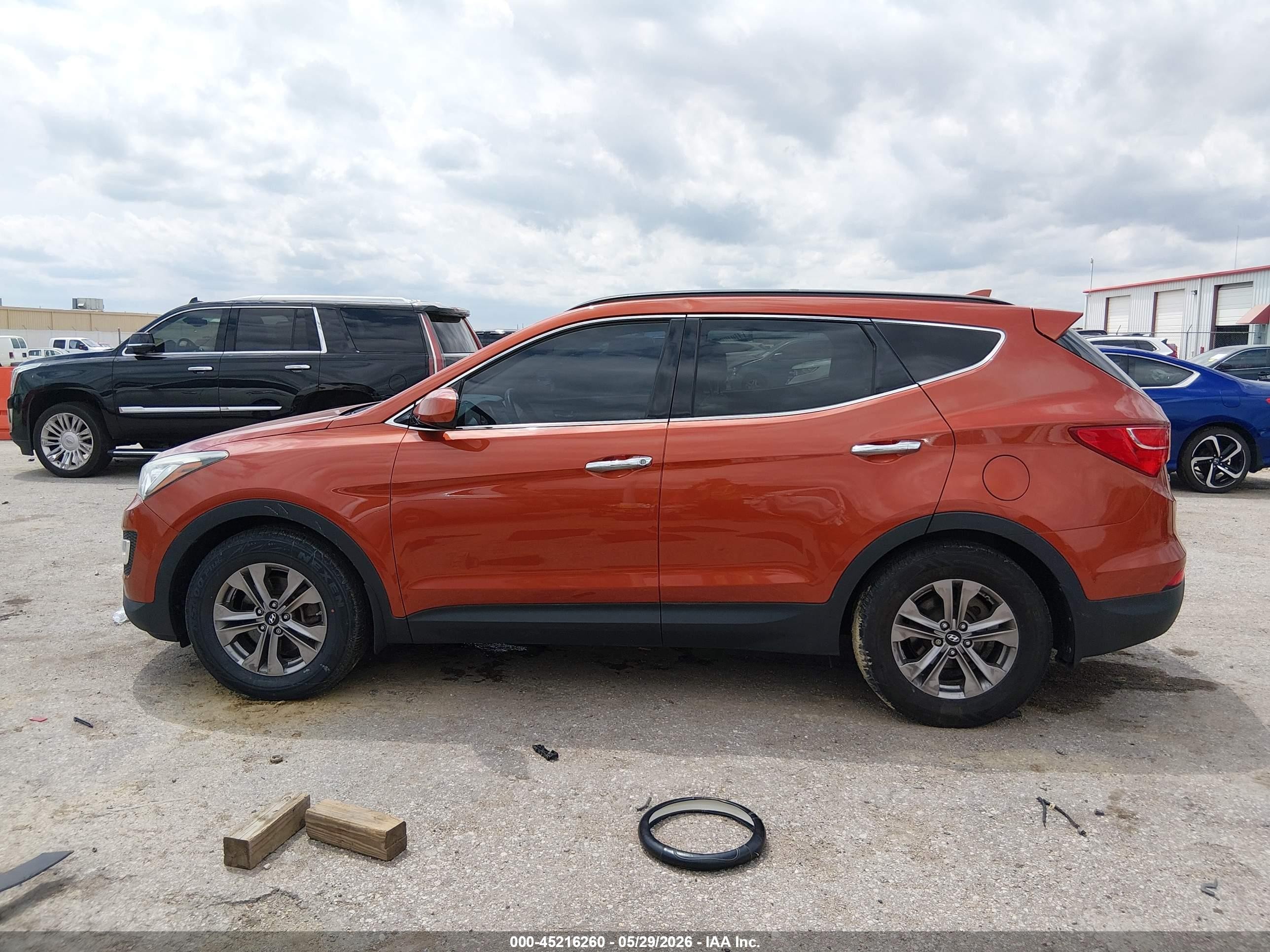2015 Hyundai Santa Fe Sport 2.4l Orange vin: 5XYZU3LBXFG281334