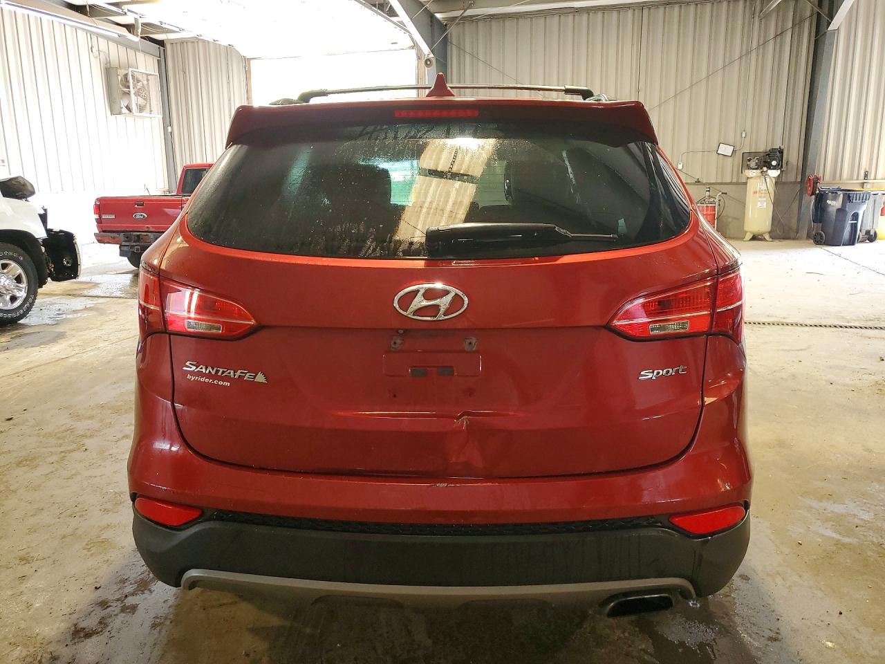 2015 Hyundai Santa Fe Sport 2.4l Red vin: 5XYZU3LBXFG286646