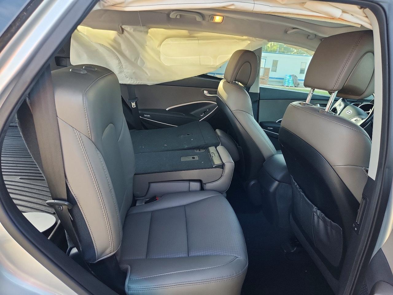 2015 Hyundai Santa Fe Sport 2.4l Silver vin: 5XYZU3LBXFG293967