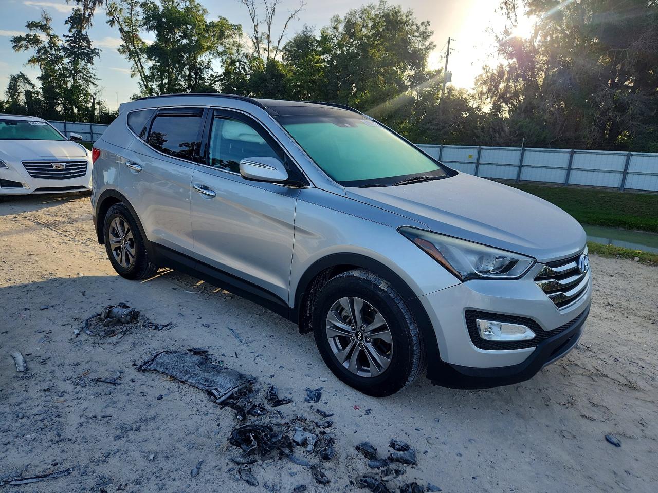 2015 Hyundai Santa Fe Sport 2.4l Silver vin: 5XYZU3LBXFG293967