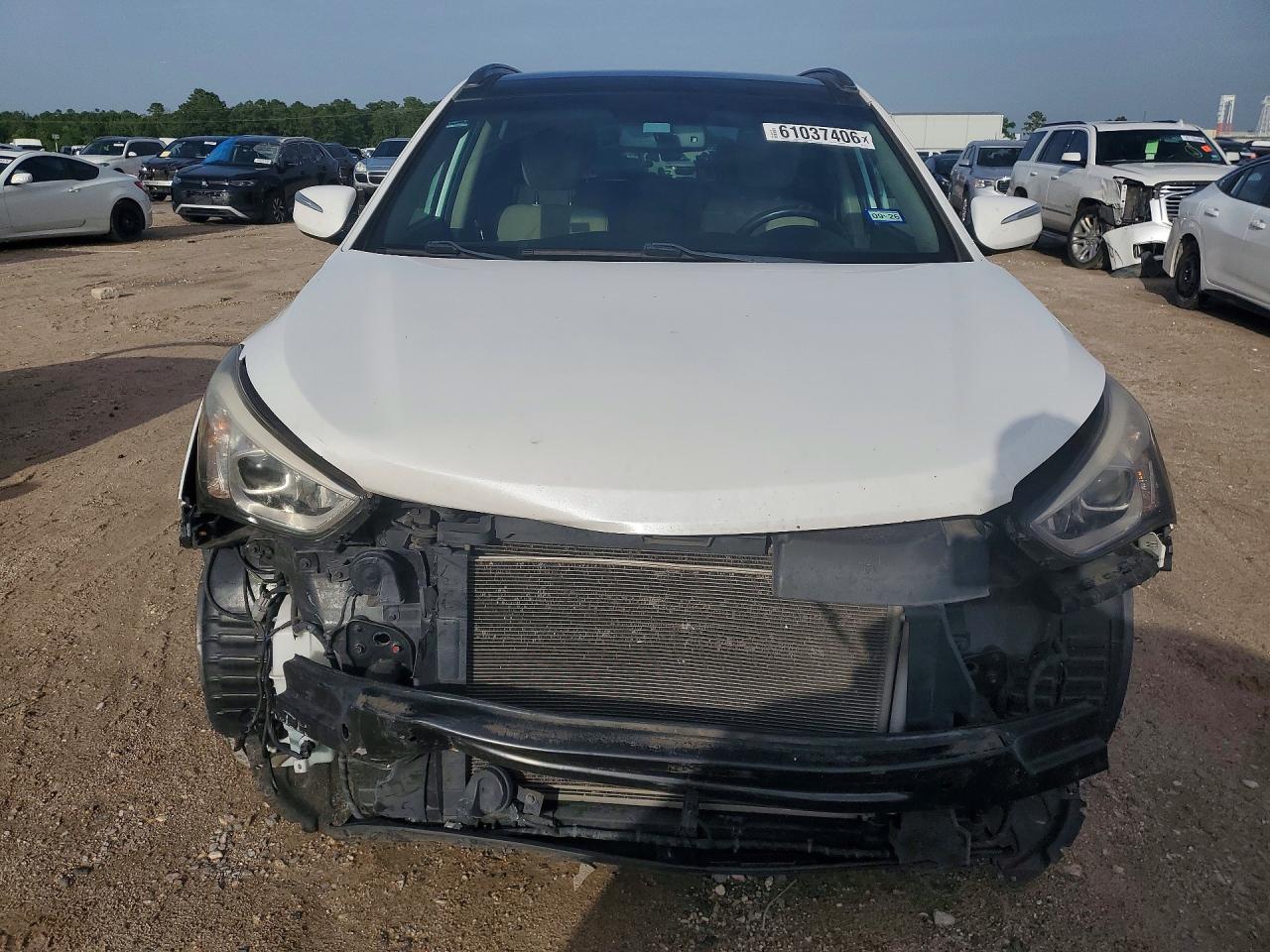 2015 Hyundai Santa Fe Sport 2.4l White vin: 5XYZU3LBXFG298151