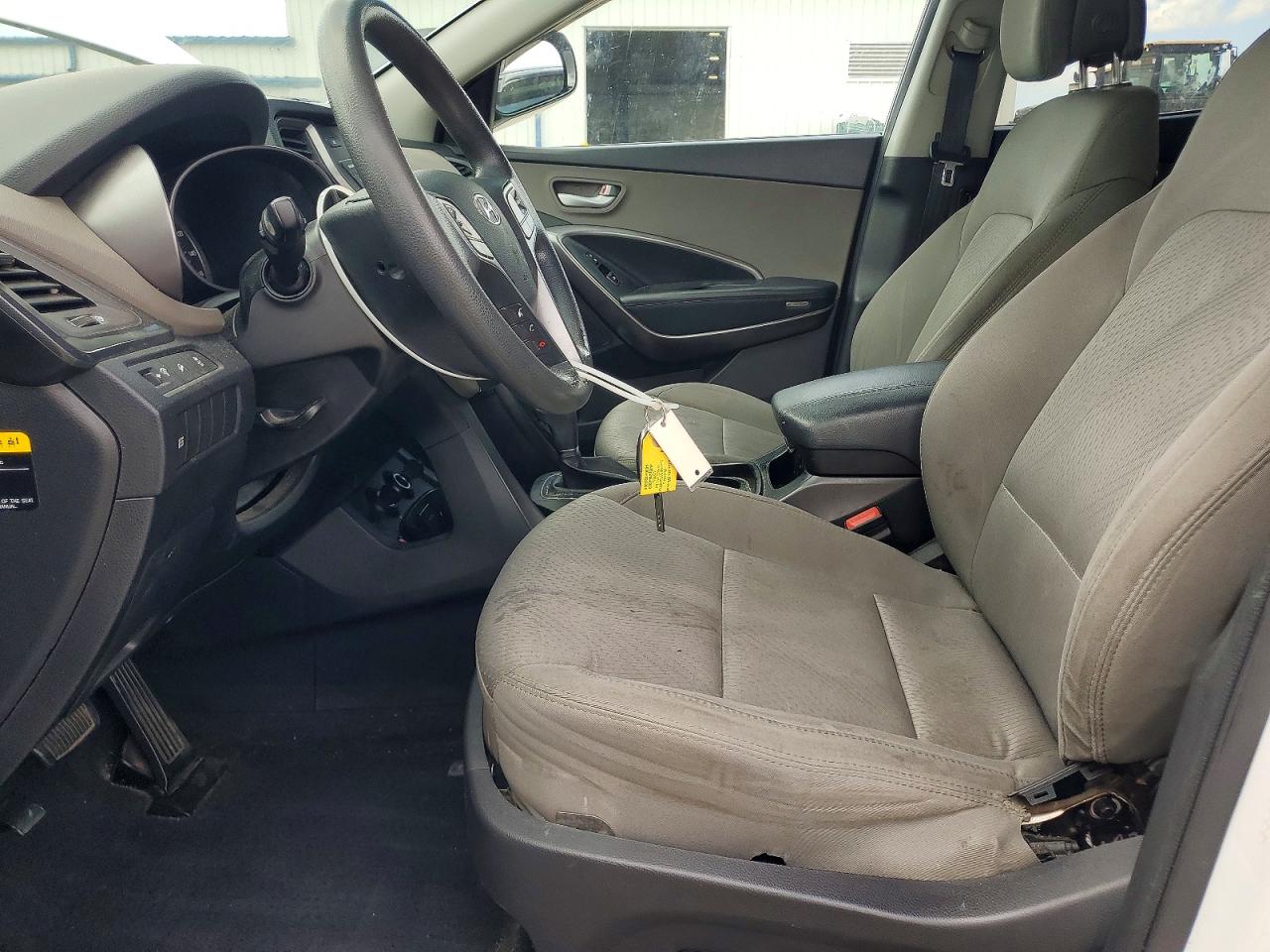 2015 Hyundai Santa Fe Sport 2.4l White vin: 5XYZU3LBXFG305101