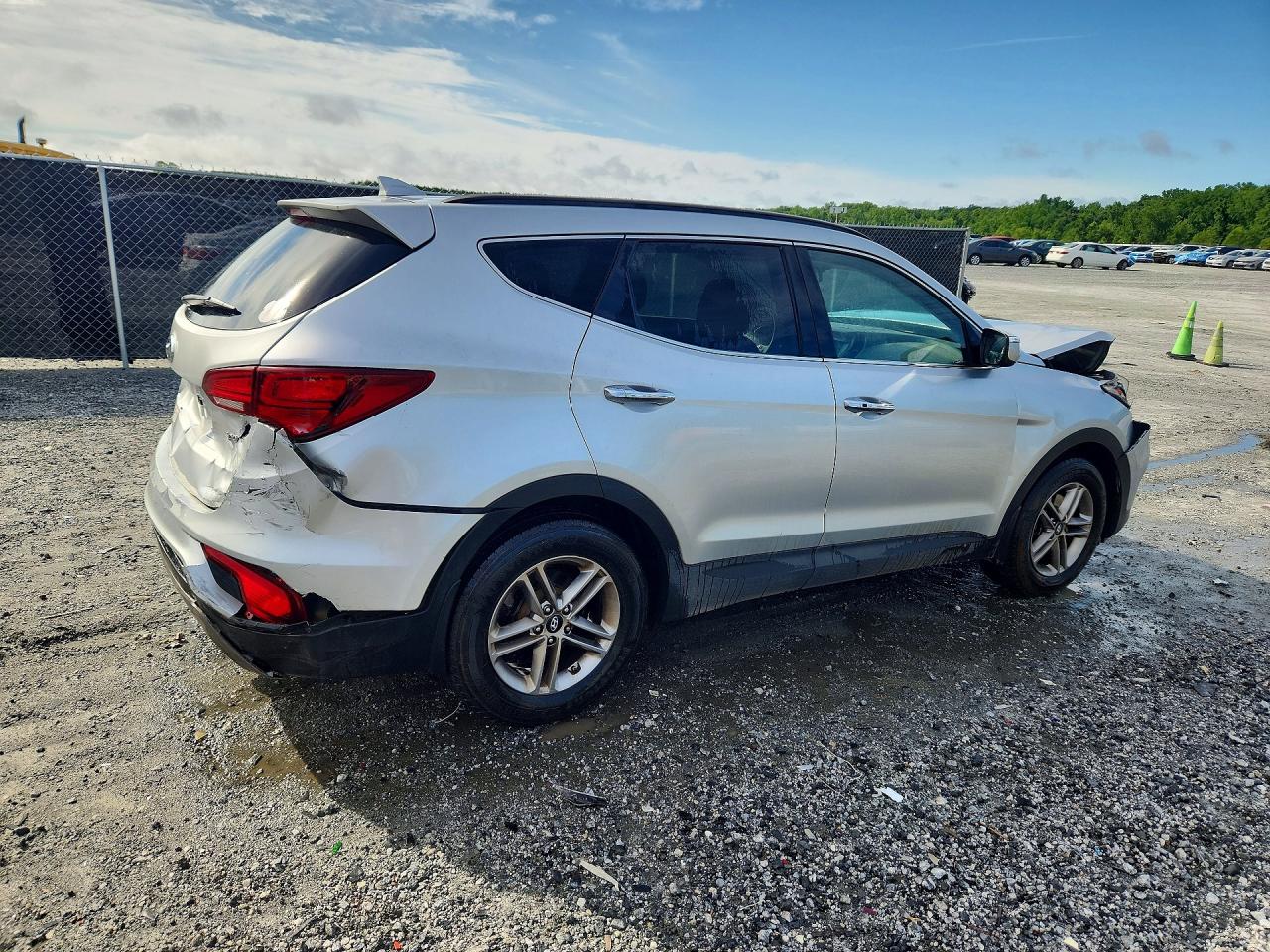 2018 Hyundai Santa Fe Sport 2.4l Silver vin: 5XYZU3LBXJG504965