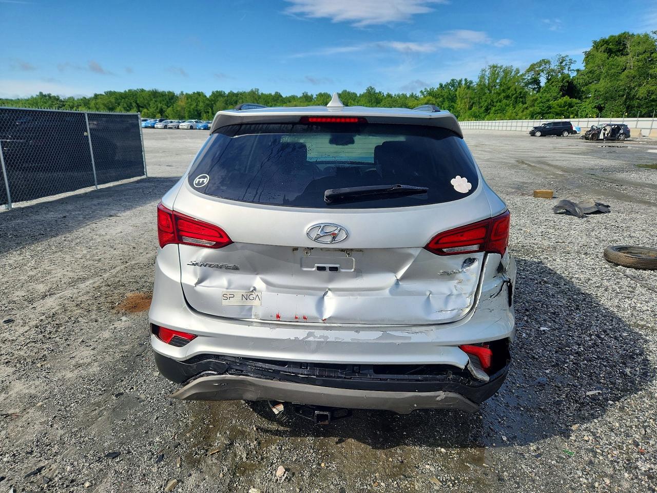 2018 Hyundai Santa Fe Sport 2.4l Silver vin: 5XYZU3LBXJG504965