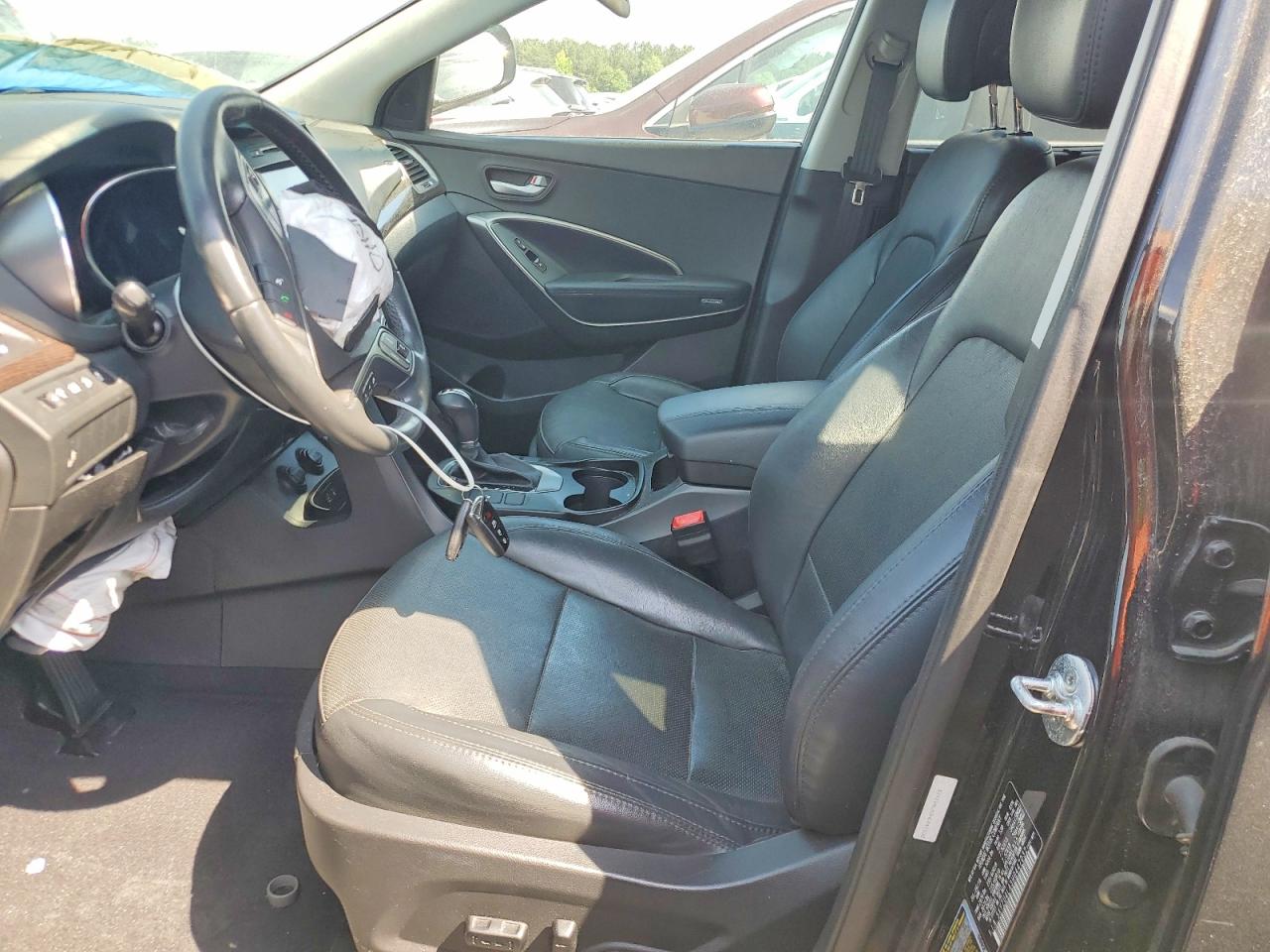2017 Hyundai Santa Fe Sport 2.0t Черный vin: 5XYZU4LA3HG447032