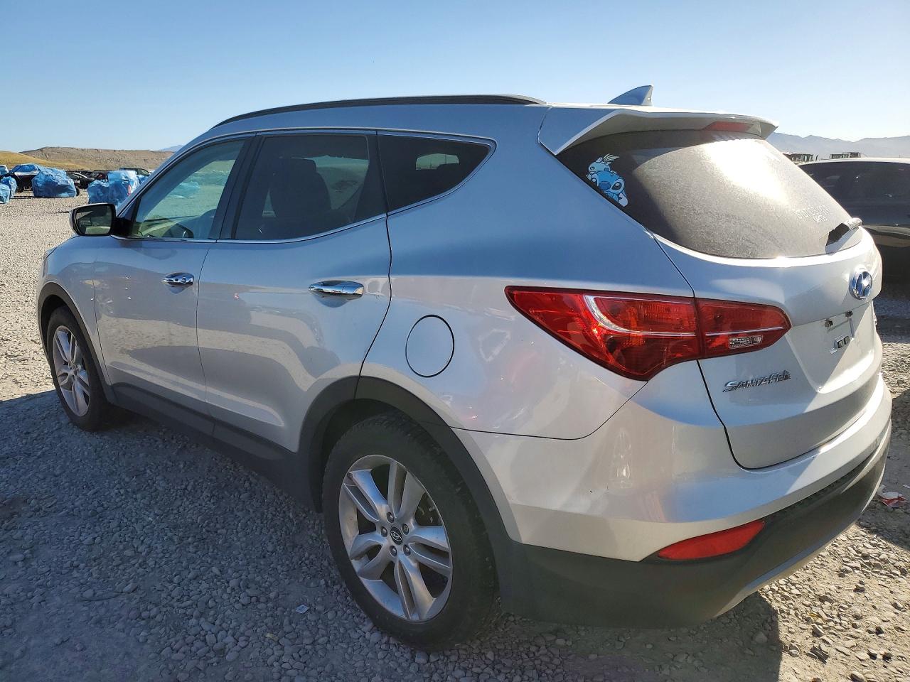 2013 Hyundai Santa Fe Серебряный vin: 5XYZUDLA0DG027352