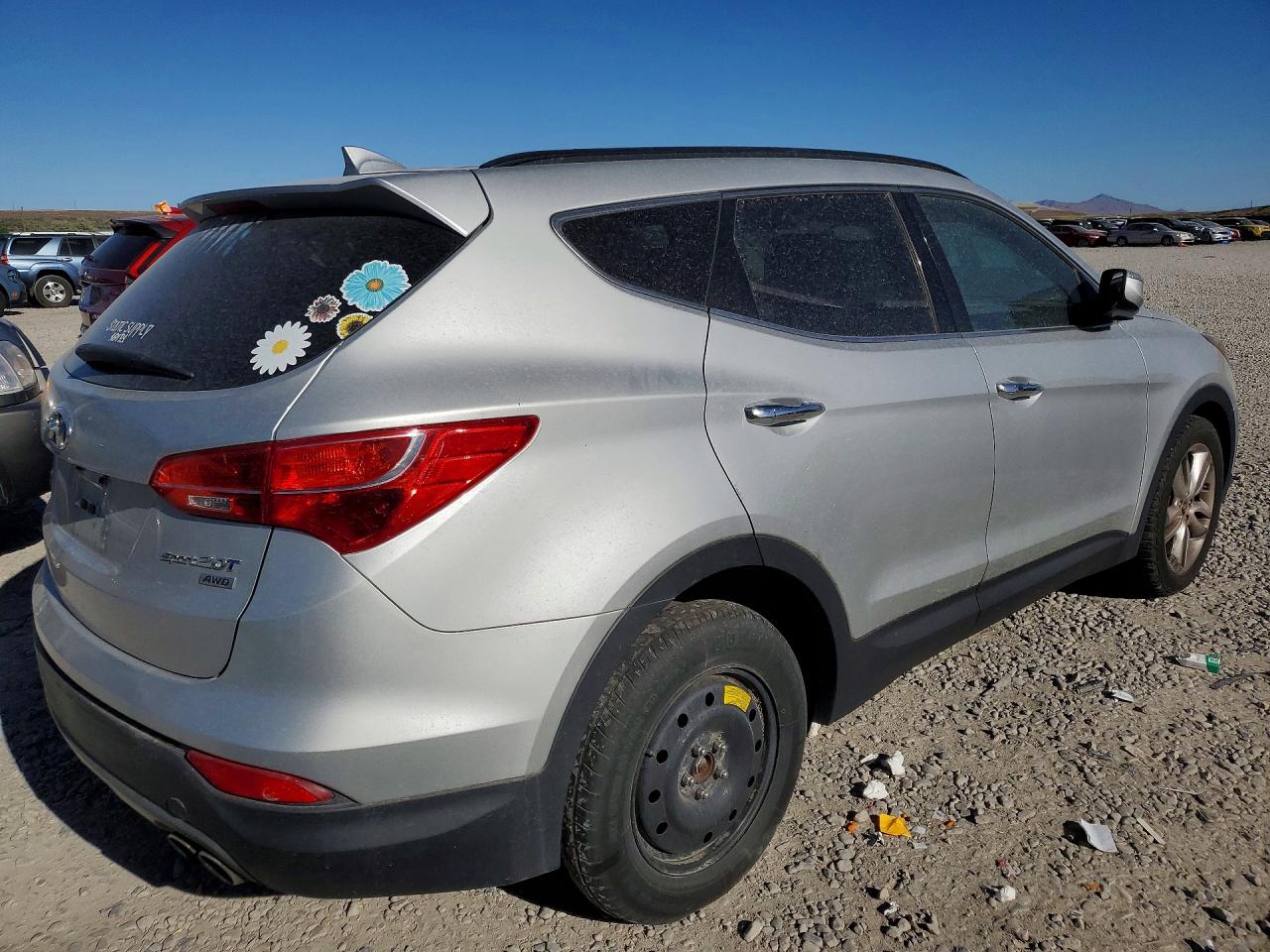 2013 Hyundai Santa Fe Серебряный vin: 5XYZUDLA0DG027352