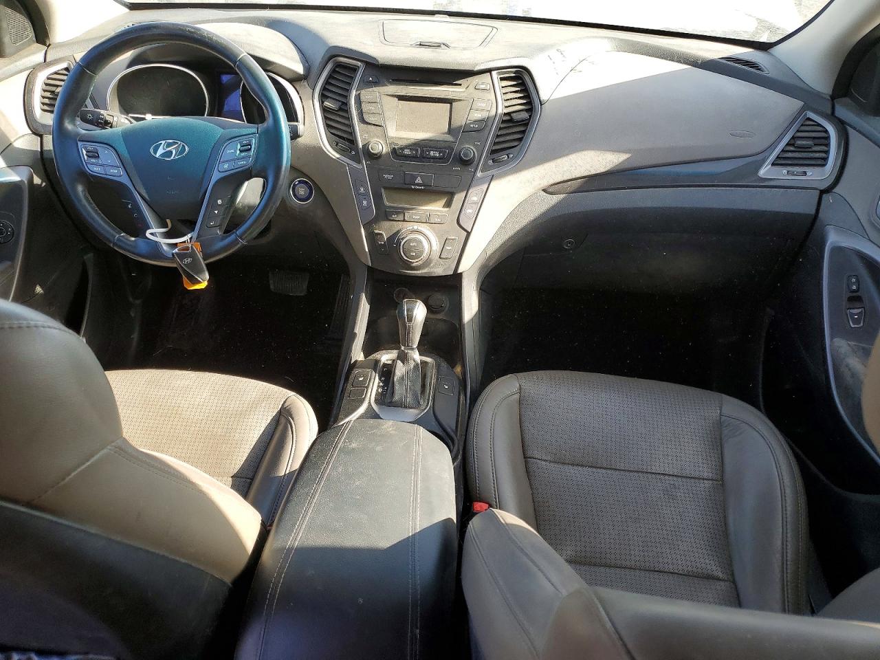 2013 Hyundai Santa Fe Серебряный vin: 5XYZUDLA0DG027352