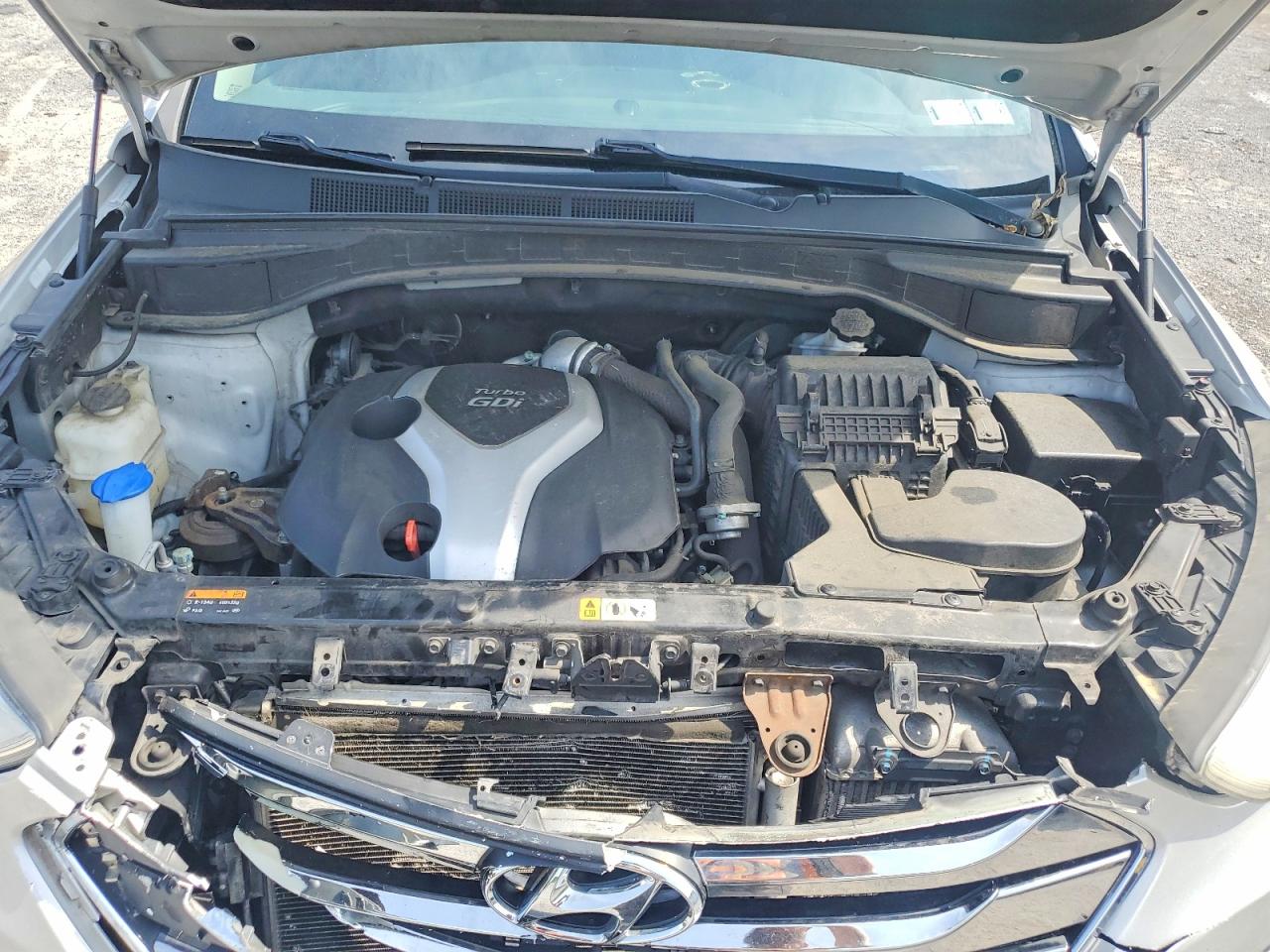 2013 Hyundai Santa Fe Sport 2.0t Silver vin: 5XYZUDLA0DG065910