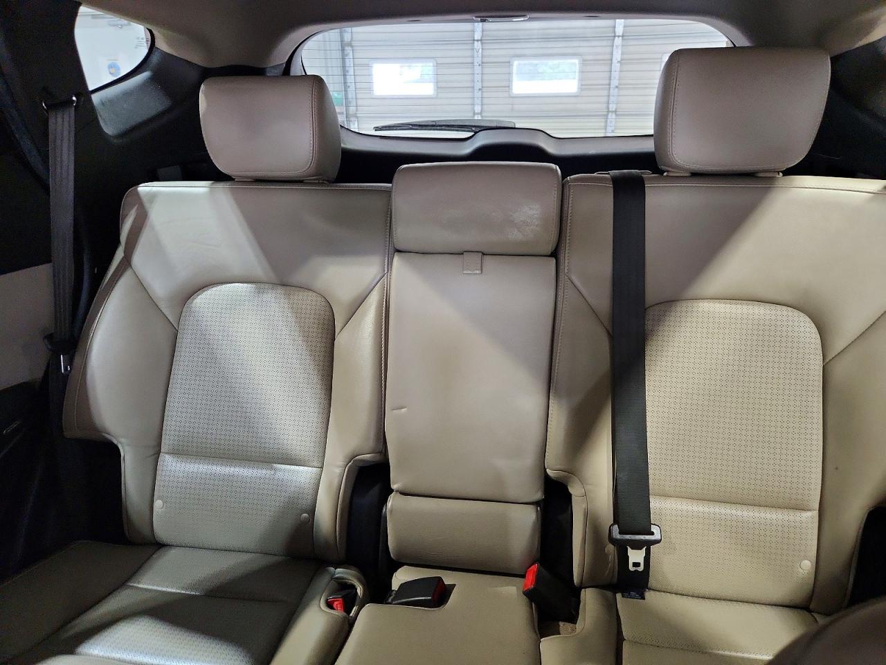 2013 Hyundai Santa Fe Sport 2.0t Red vin: 5XYZUDLA0DG119352