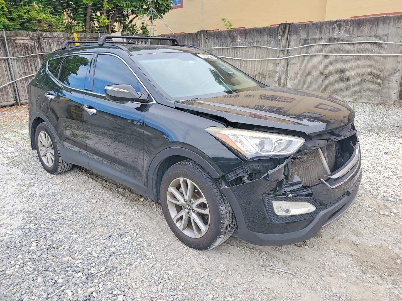 2015 Hyundai Santa Fe Sport 2.0t Черный vin: 5XYZUDLA0FG266371
