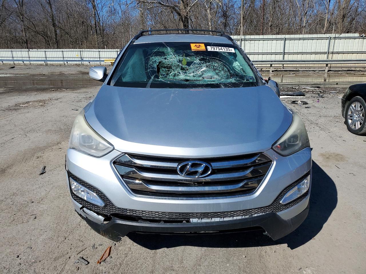 2015 Hyundai Santa Fe Sport 2.0t Silver vin: 5XYZUDLA0FG302334