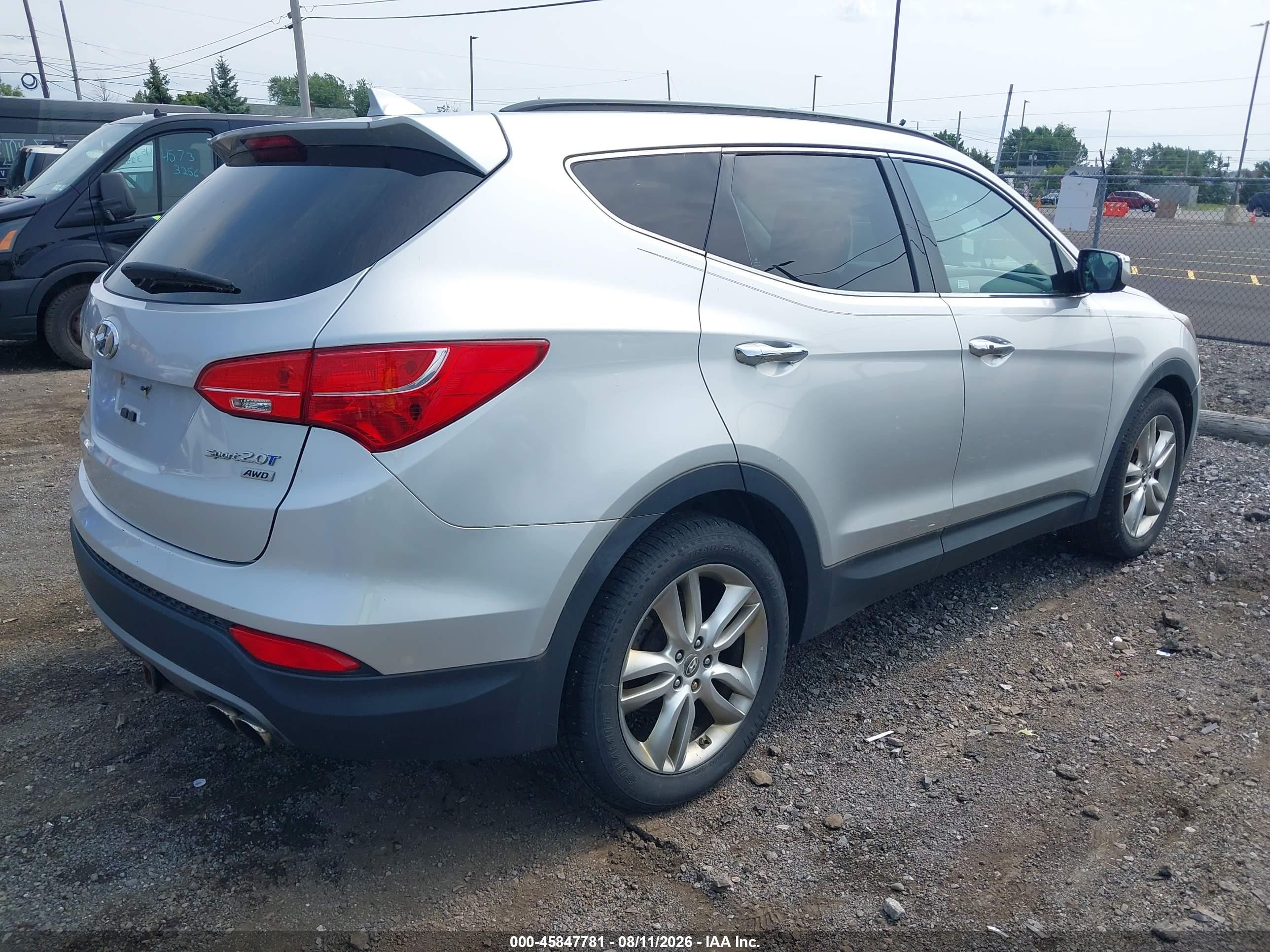 2013 Hyundai Santa Fe Sport 2.0t Silver vin: 5XYZUDLA1DG001469