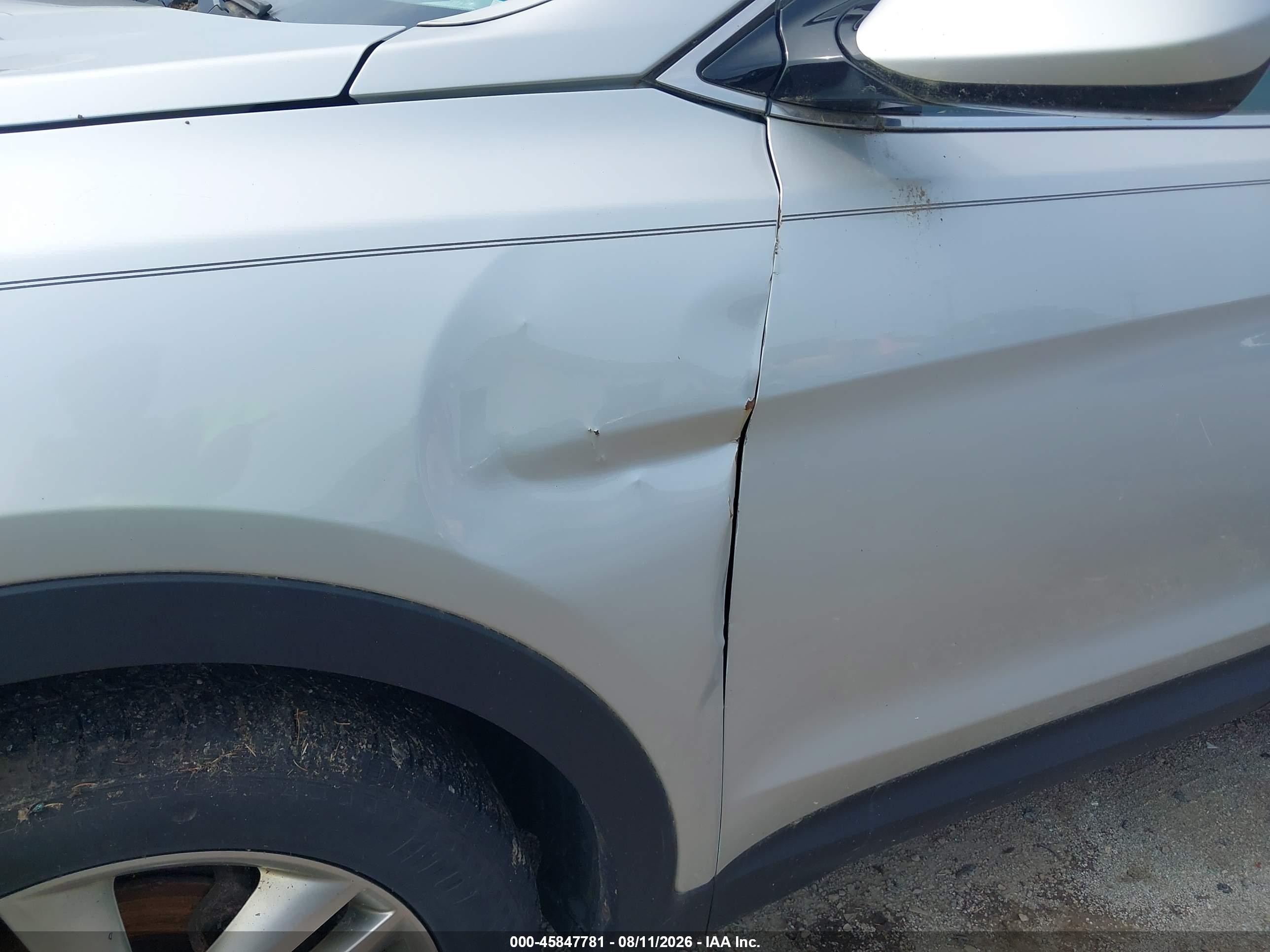 2013 Hyundai Santa Fe Sport 2.0t Silver vin: 5XYZUDLA1DG001469
