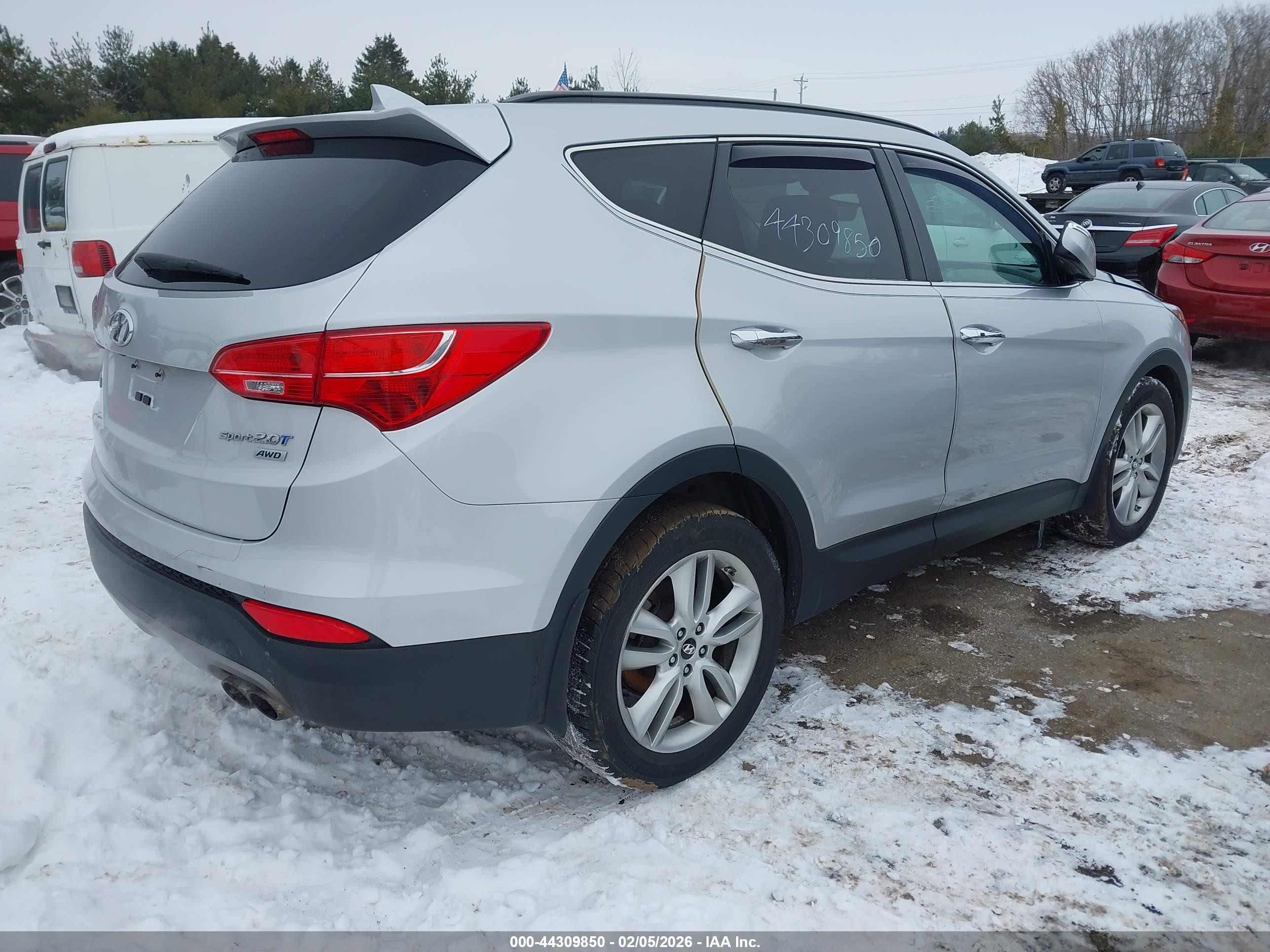 2014 Hyundai Santa Fe Sport 2.0l Turbo Silver vin: 5XYZUDLA1EG189640