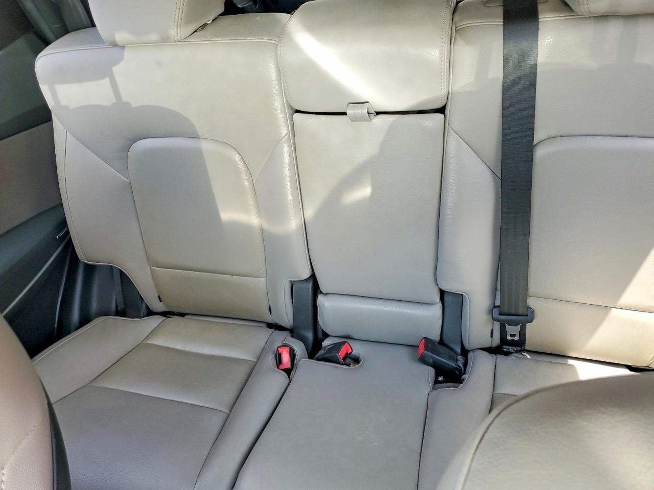 2013 Hyundai Santa Fe Sport 2.0t Серый vin: 5XYZUDLA2DG038708