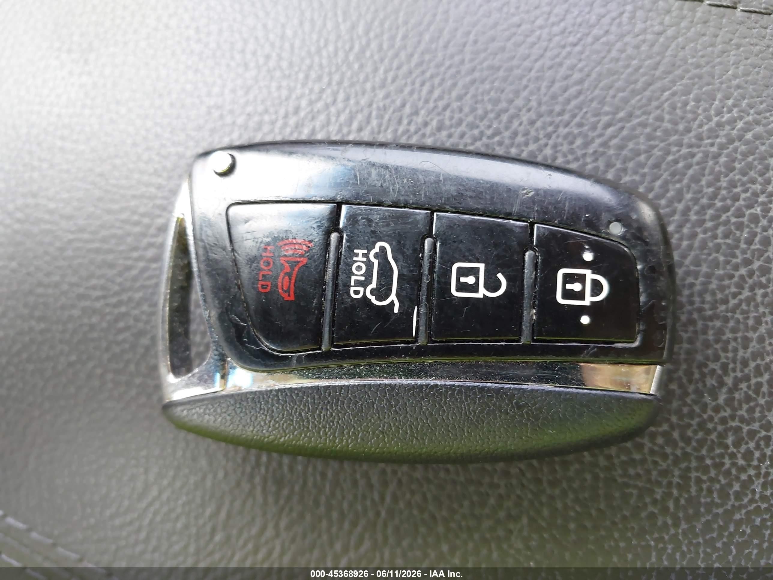 2013 Hyundai Santa Fe Sport 2.0t Красный vin: 5XYZUDLA2DG074317