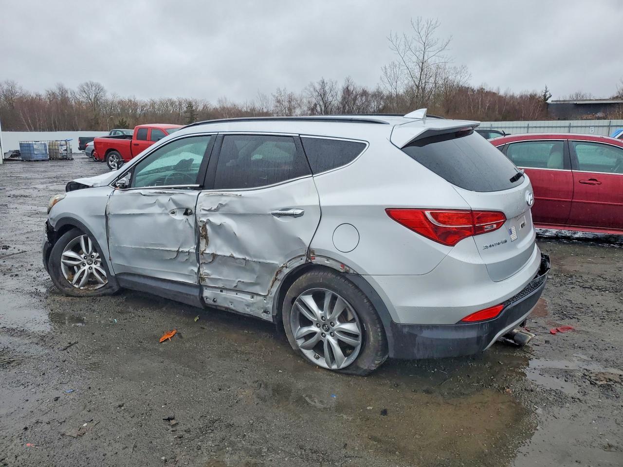 2013 Hyundai Santa Fe Sport 2.0t Silver vin: 5XYZUDLA2DG084720