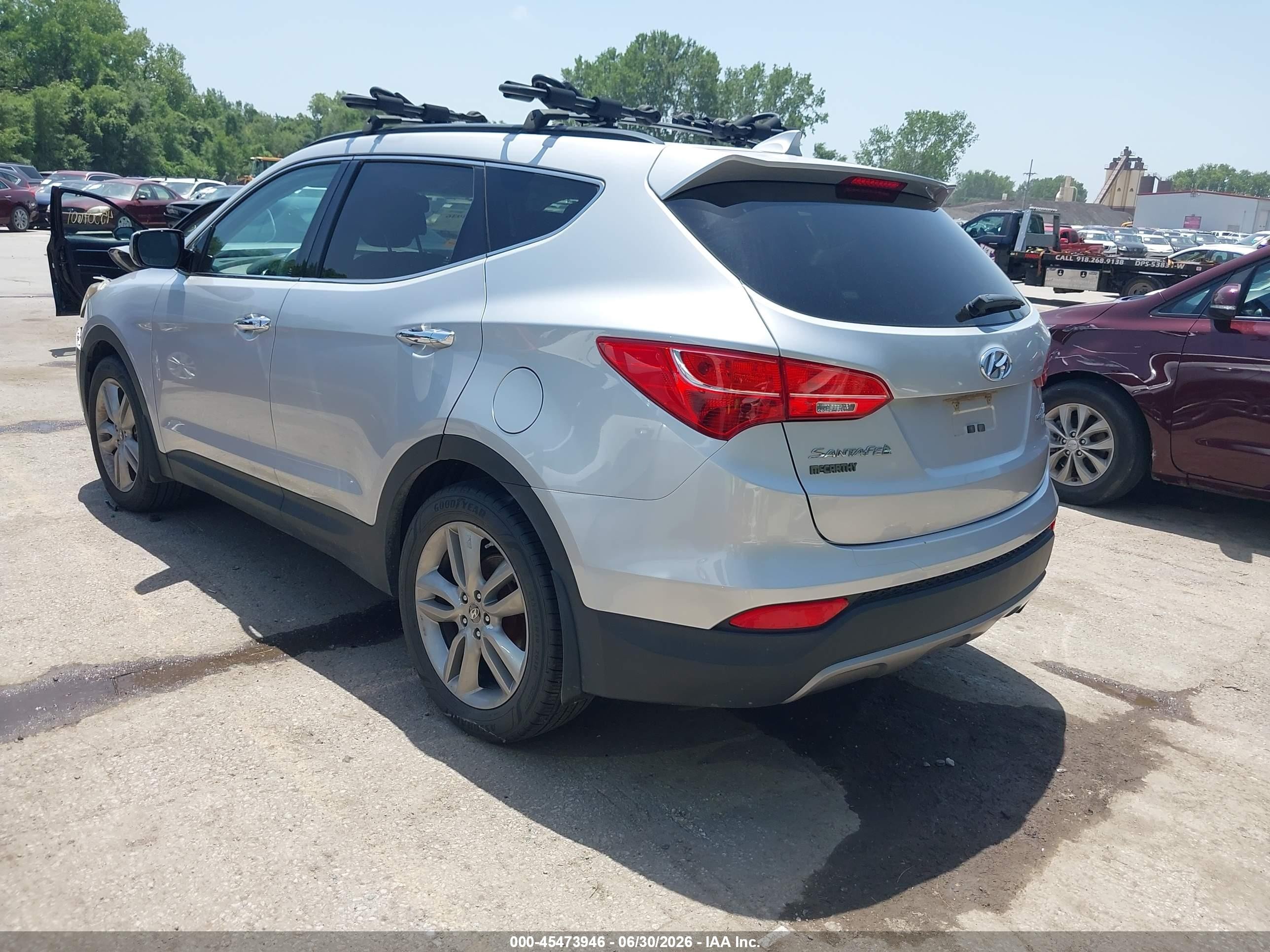 2013 Hyundai Santa Fe Sport 2.0t Silver vin: 5XYZUDLA3DG051936