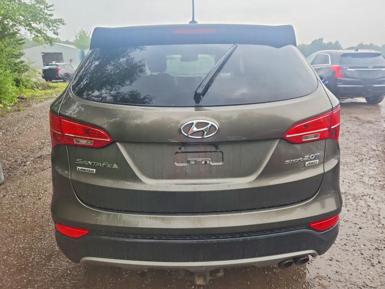 2013 Hyundai Santa Fe Sport Sport Base Brown vin: 5XYZUDLA3DG121872