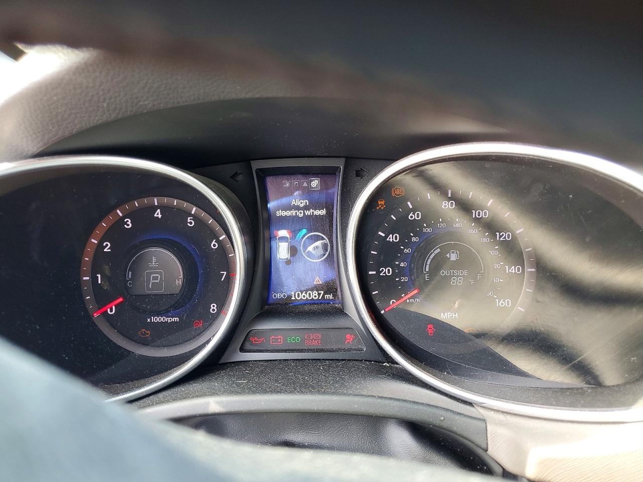 2014 Hyundai Santa Fe Sport 2.0t Silver vin: 5XYZUDLA3EG152038