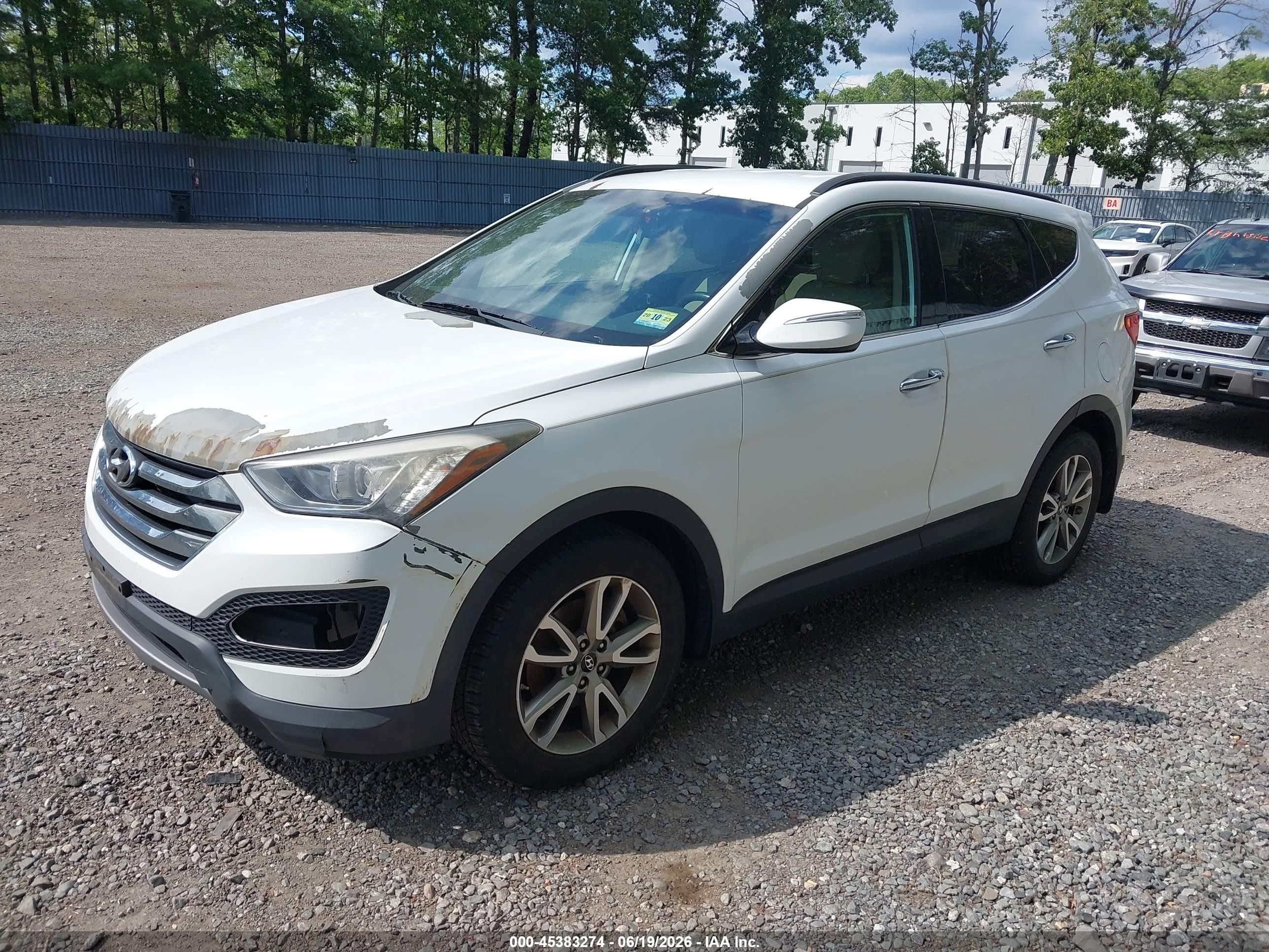 2014 Hyundai Santa Fe Sport 2.0l Turbo White vin: 5XYZUDLA3EG173407