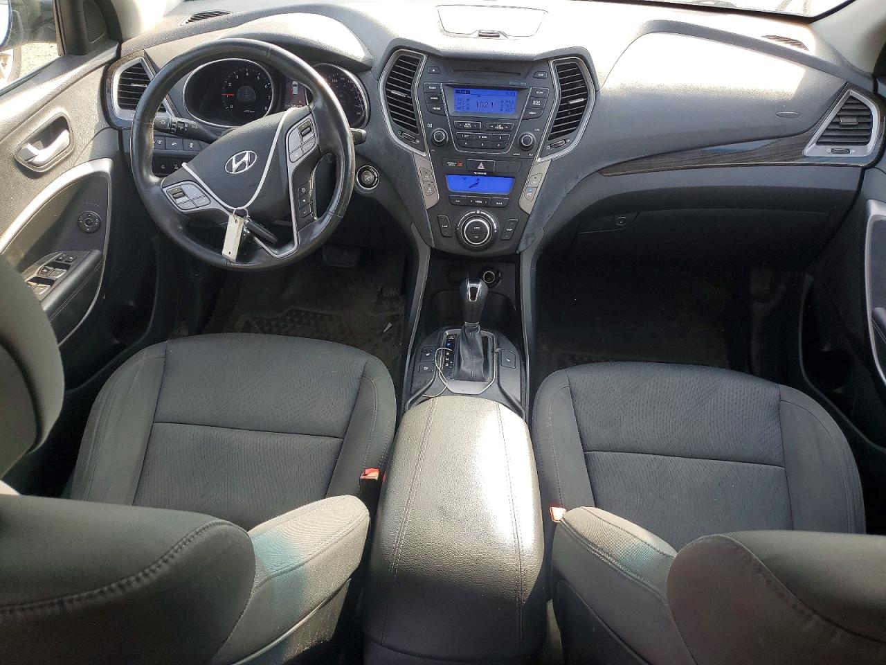 2014 Hyundai Santa Fe Sport 2.0t White vin: 5XYZUDLA3EG215333